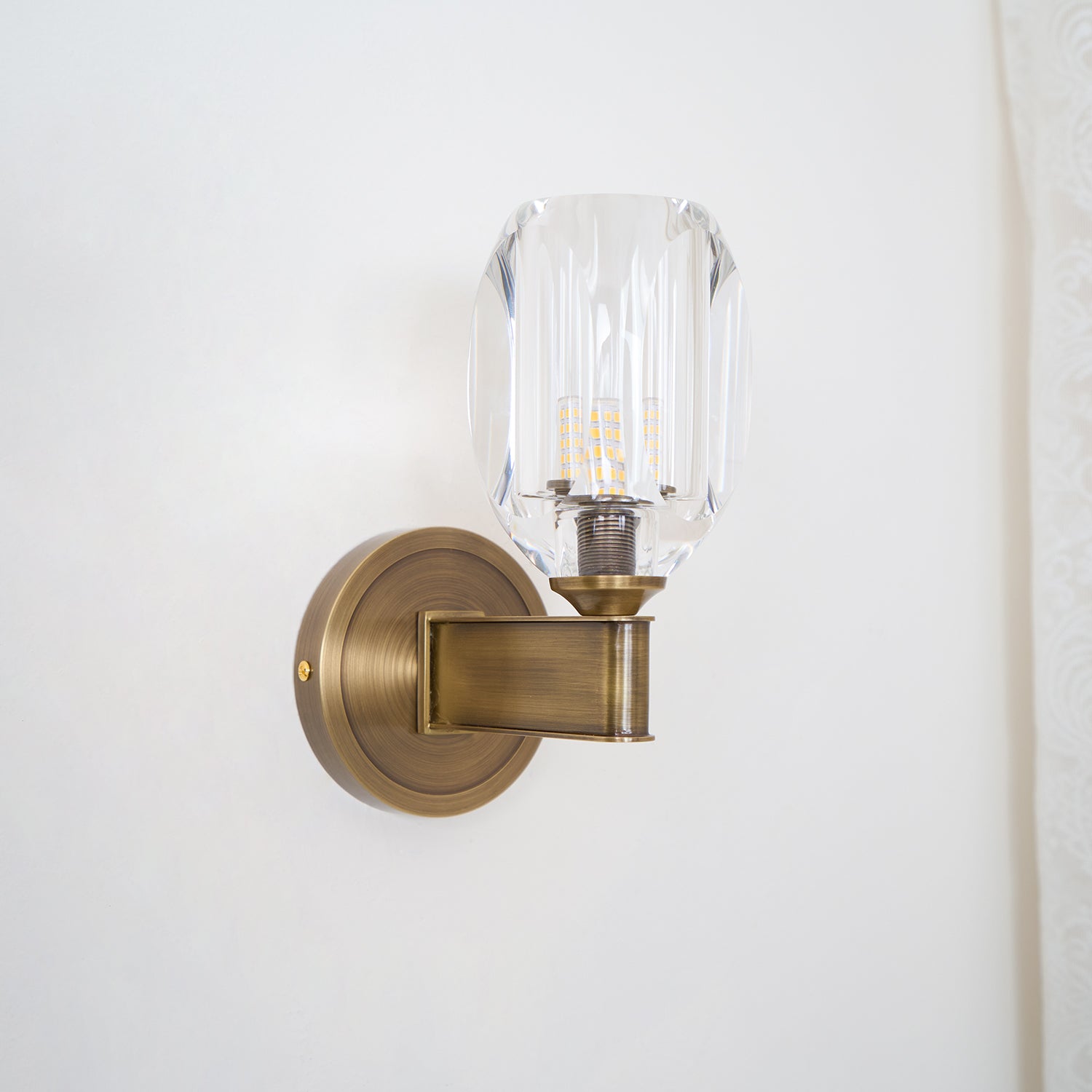 diamond-crystal-sconce-anzaz--23