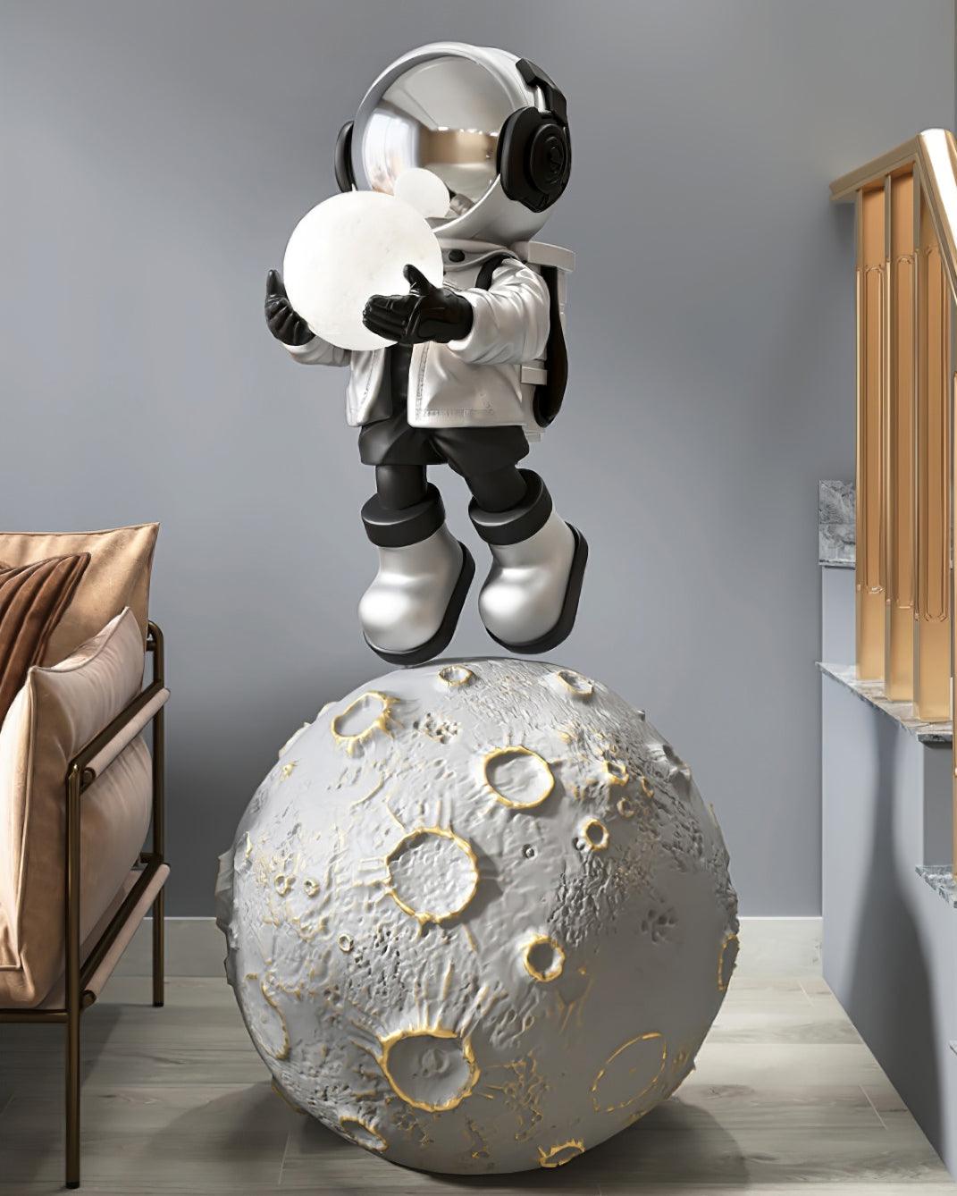 diver-astronaut-built-in-battery-floor-lamp-anzaz-Chrome-3