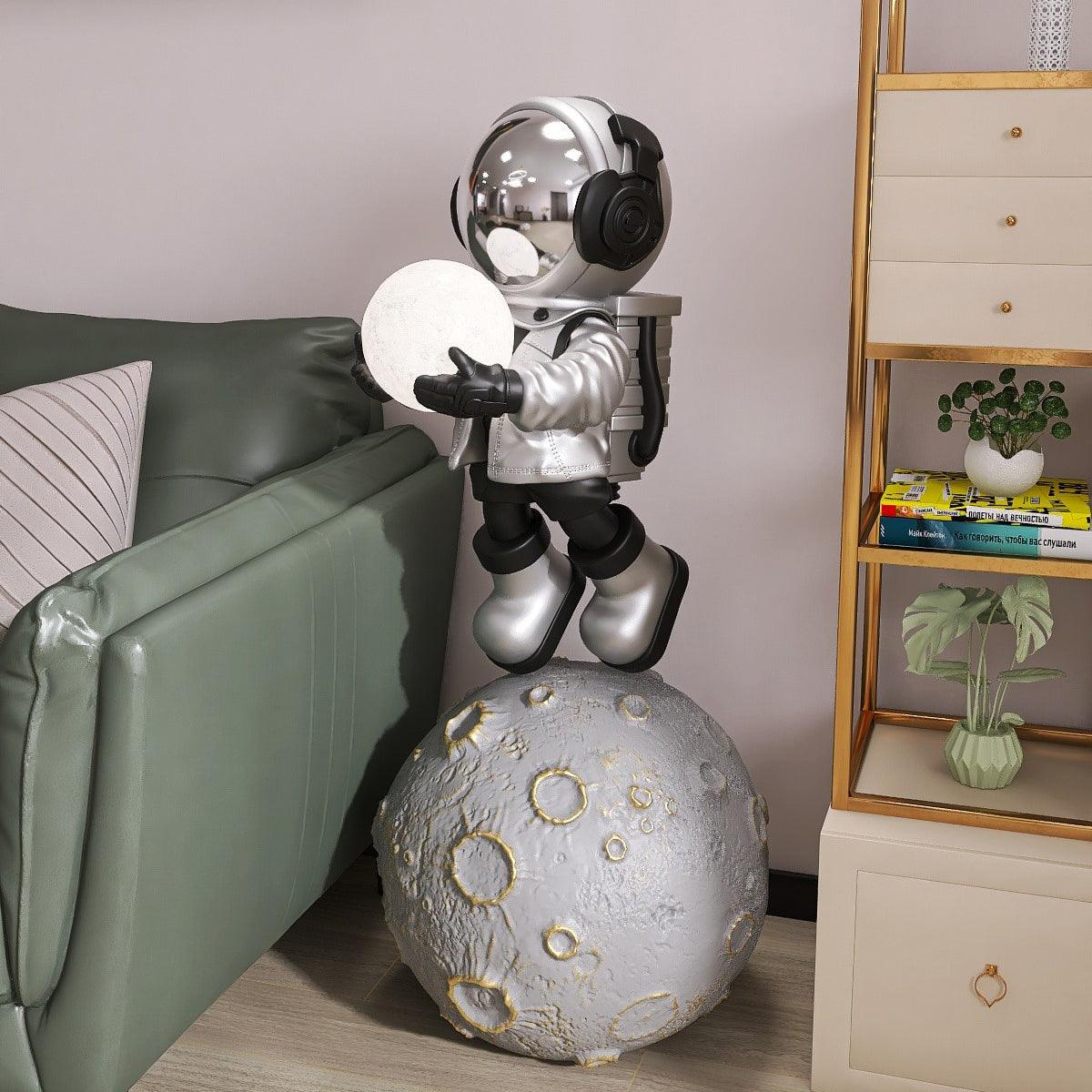 diver-astronaut-built-in-battery-floor-lamp-anzaz-Gold-2