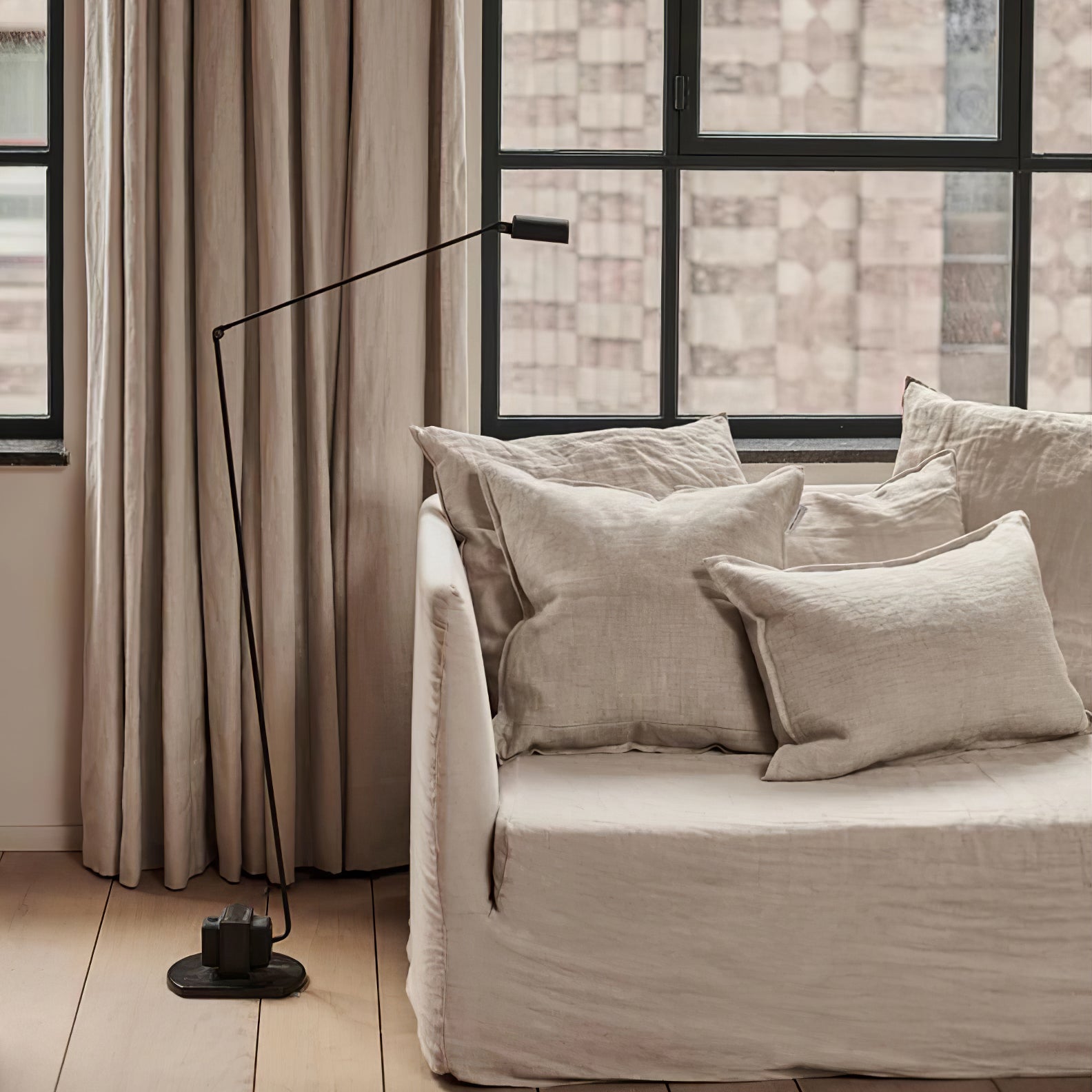 dynamo-floor-lamp-anzaz--62