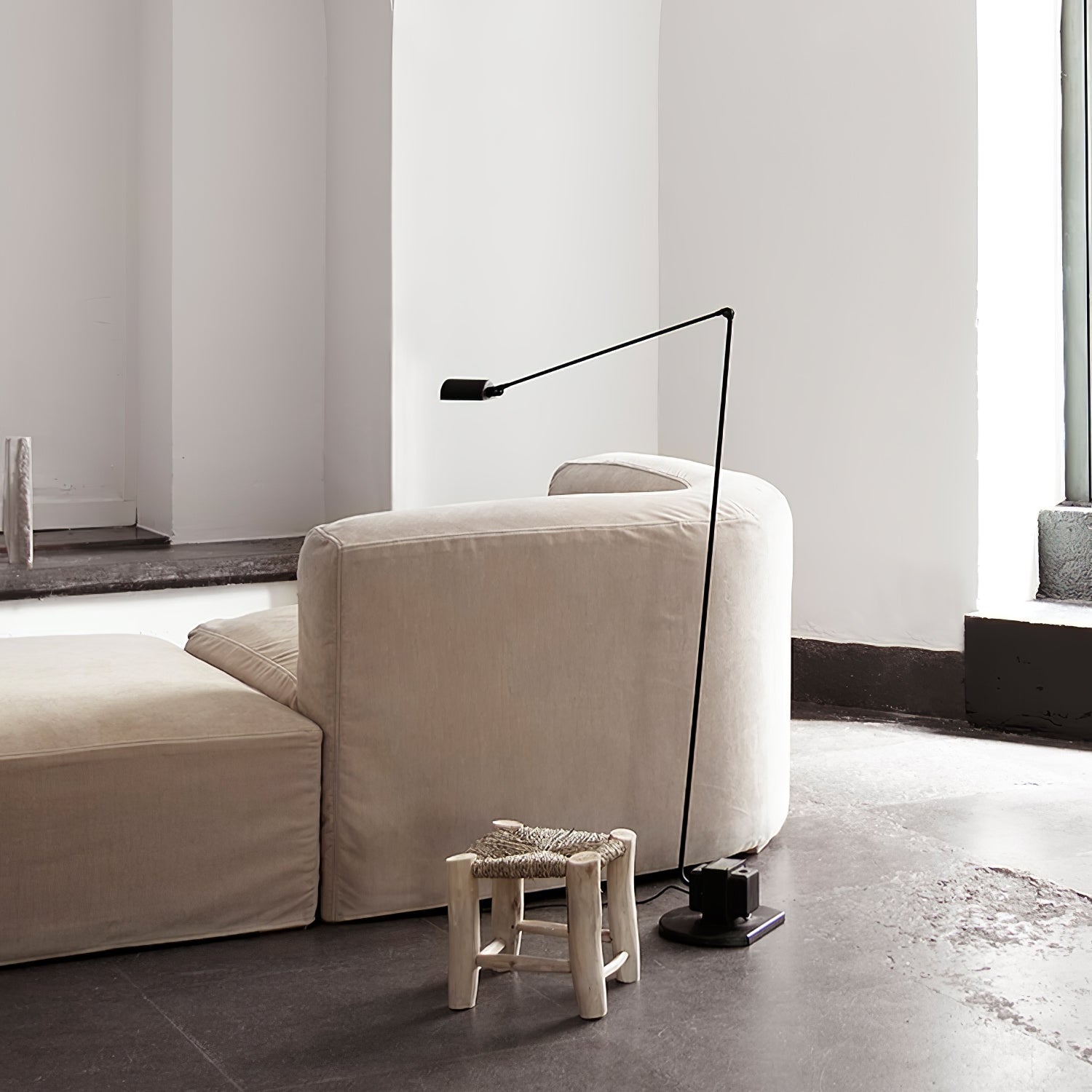 dynamo-floor-lamp-anzaz--33
