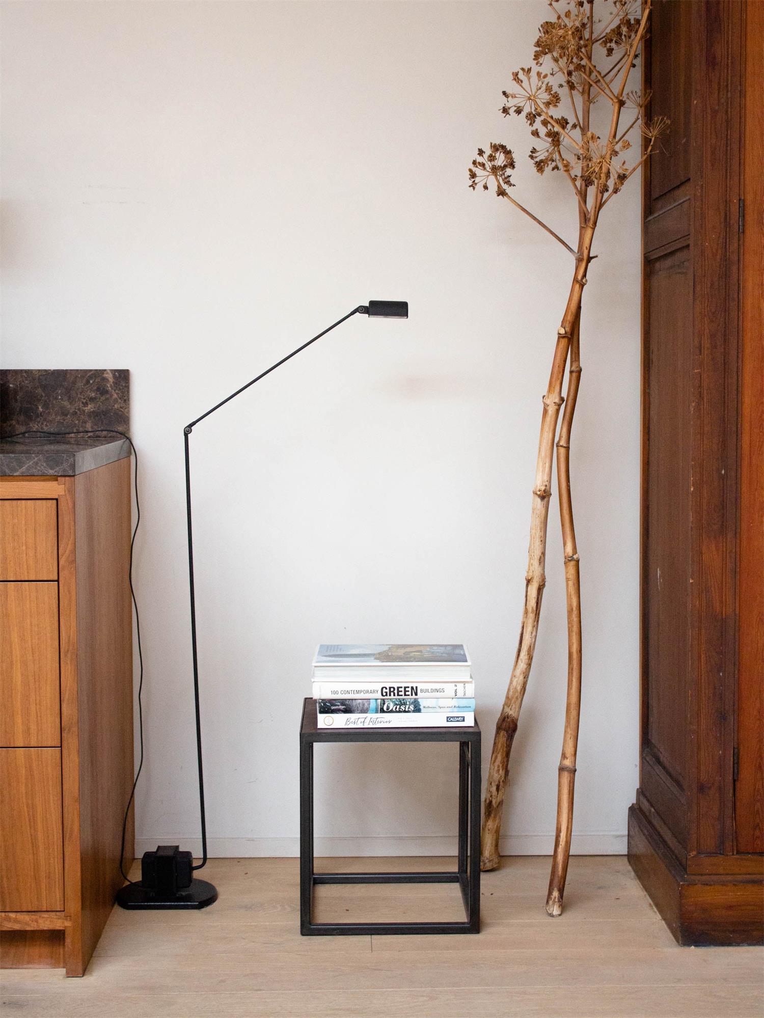 dynamo-floor-lamp-anzaz--25