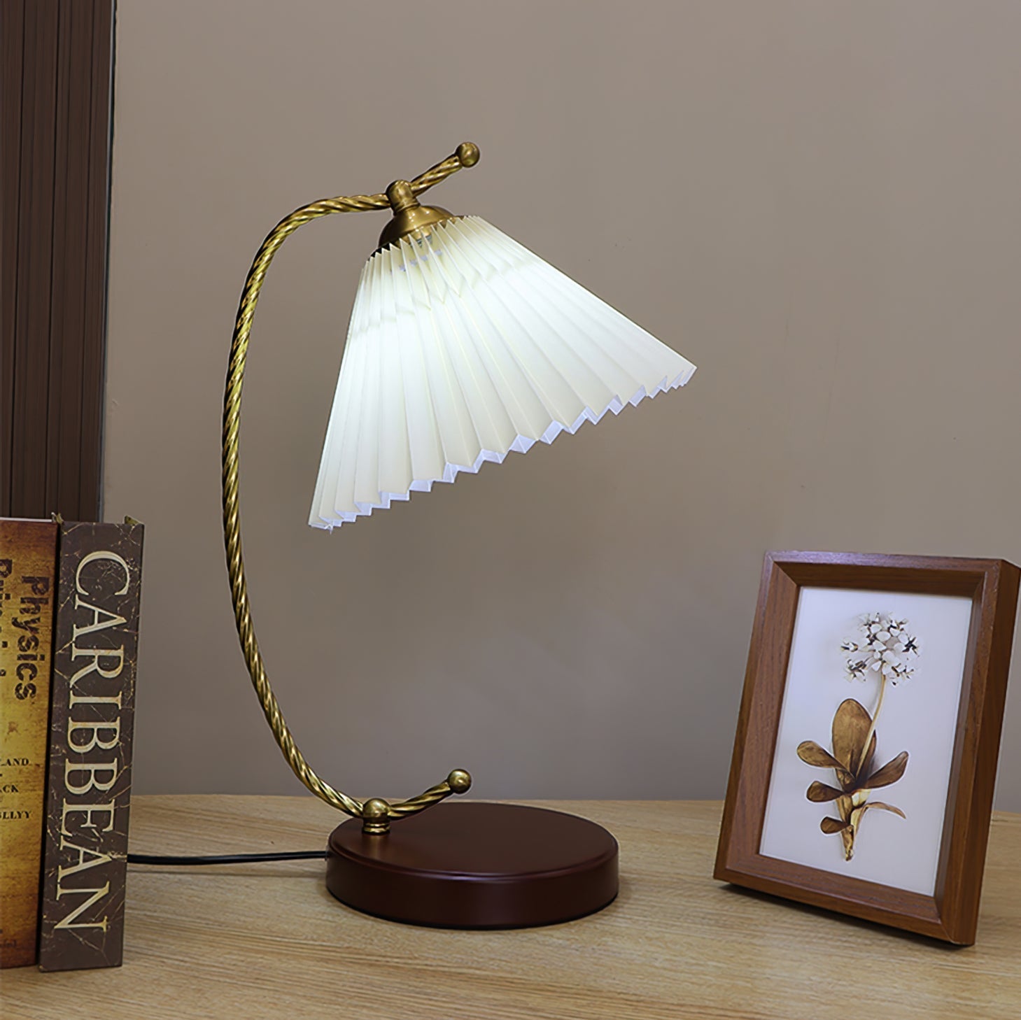 dotty-table-lamp-anzaz--23