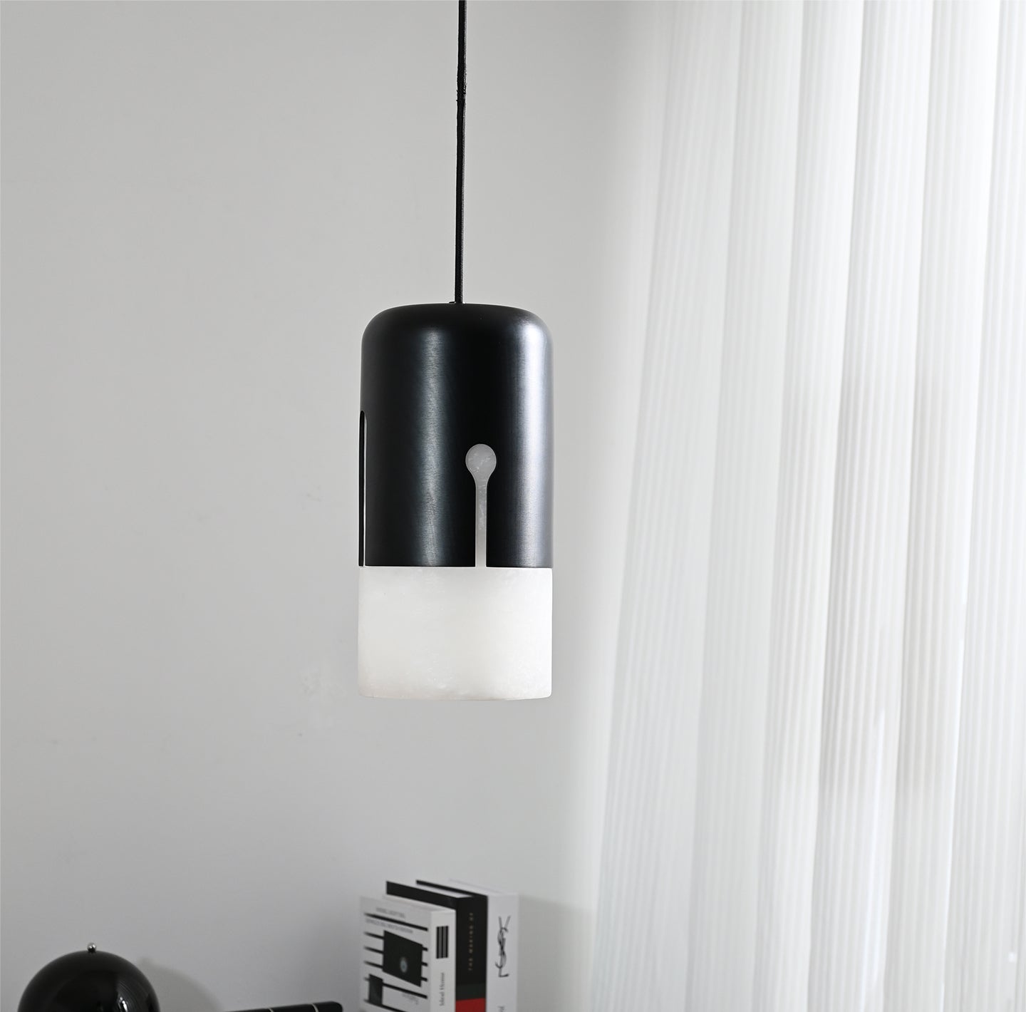 duotone-capsule-pendant-lamp-anzaz--2