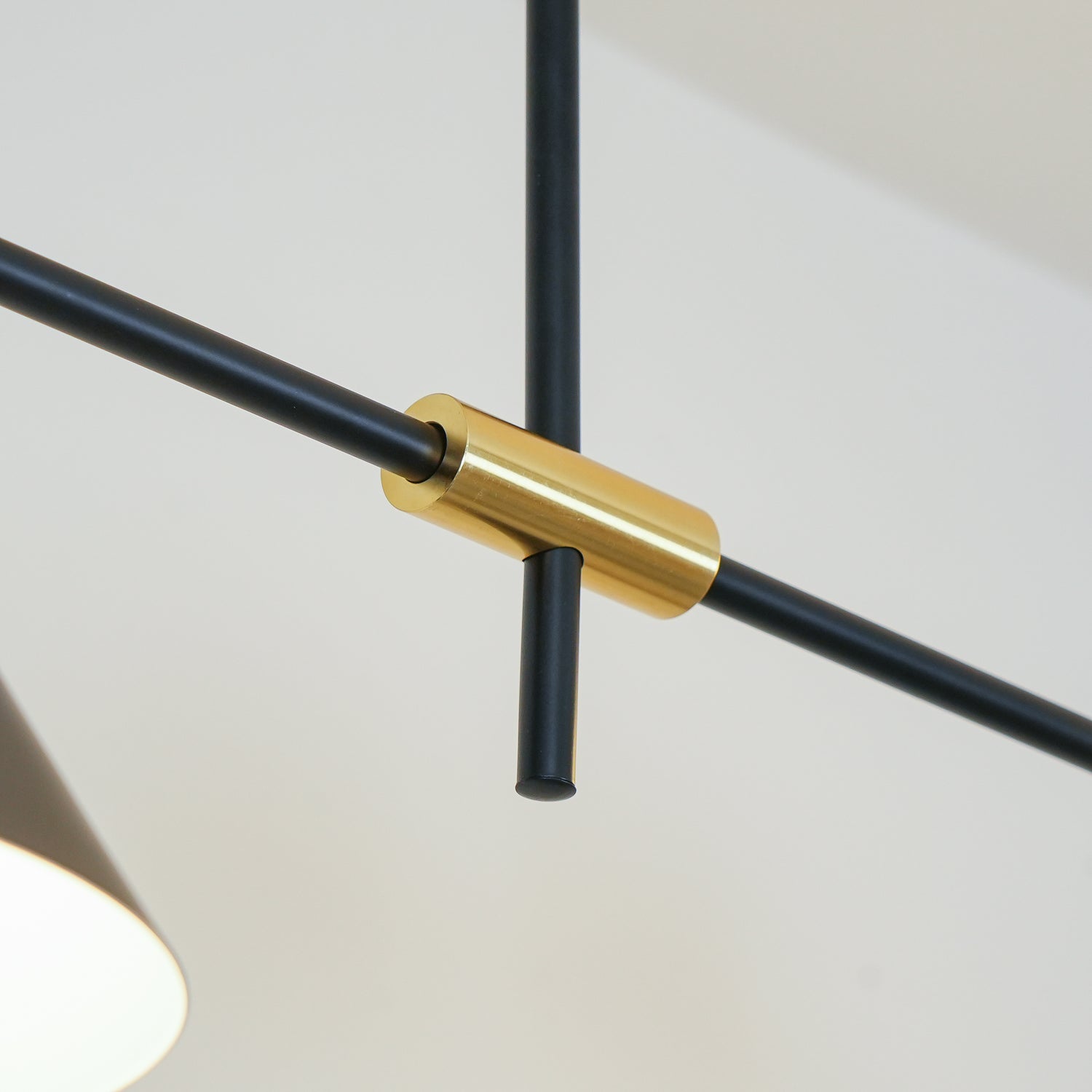 eclipse-linear-suspension-light-anzaz--13