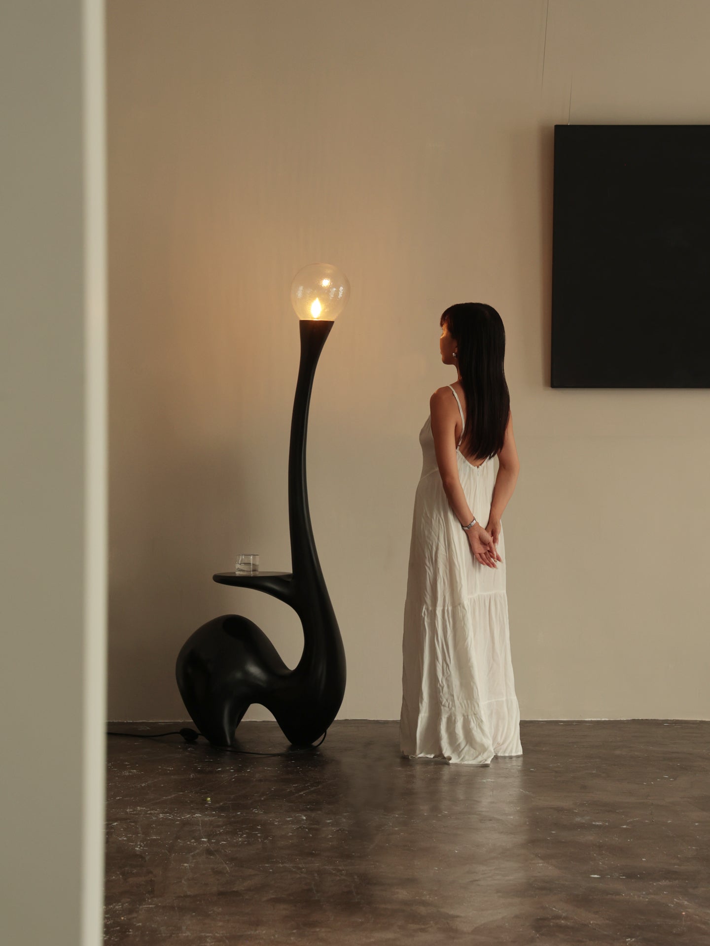 elero-sculptural-floor-lamp-anzaz-Black-2