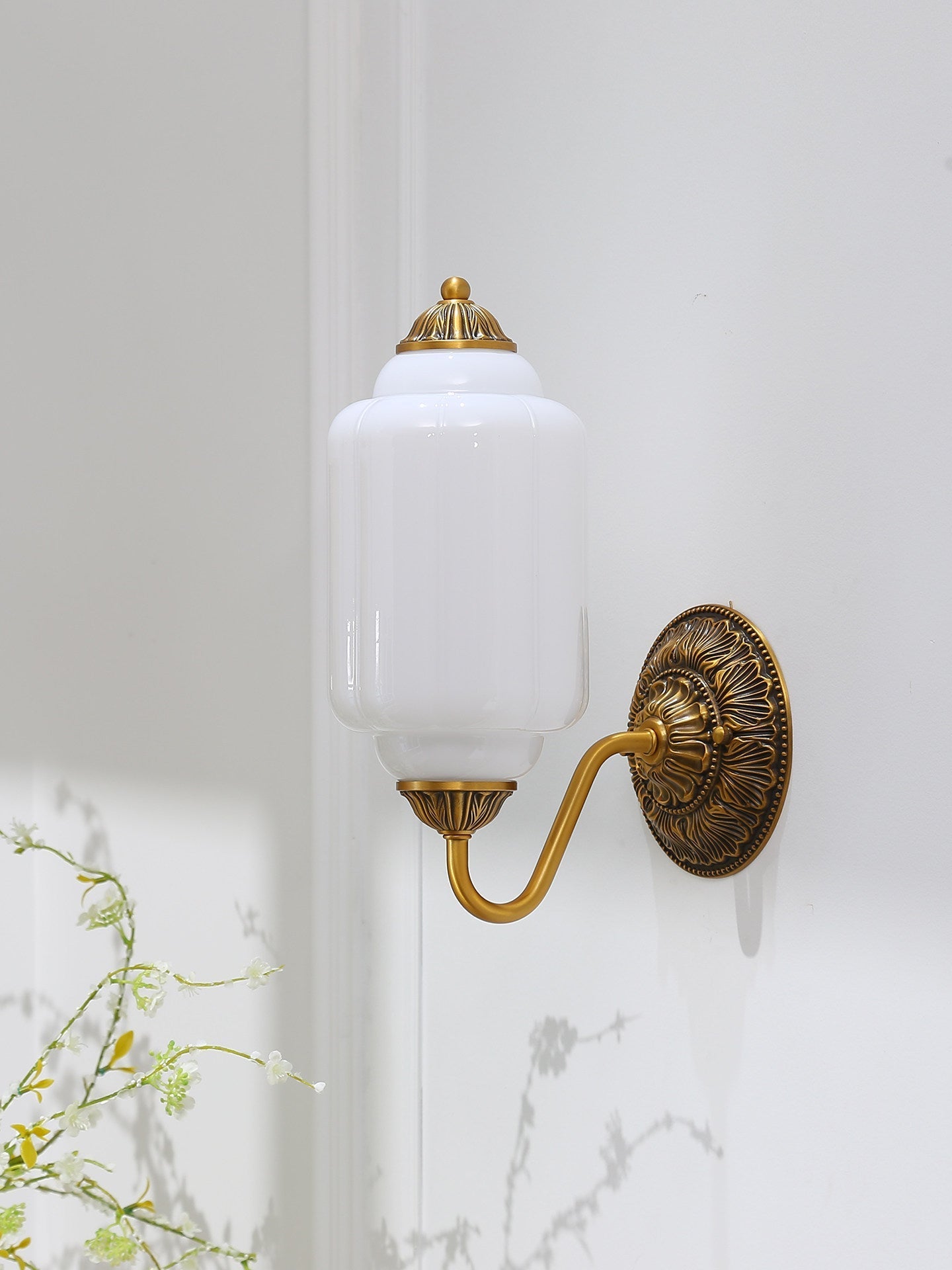 elliot-glass-wall-lamp-anzaz-Black-6
