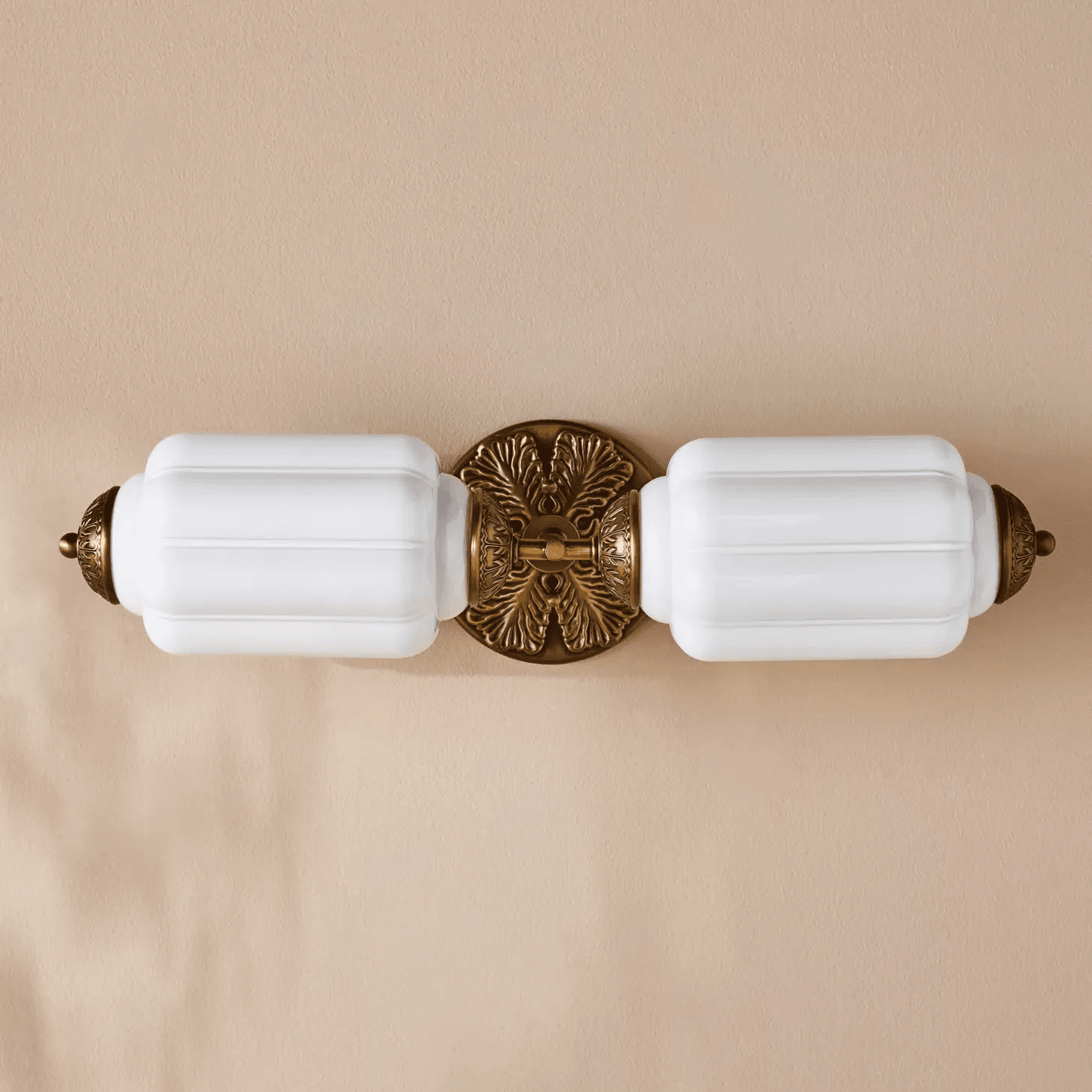 elliot-glass-wall-sconce-anzaz-Black-7