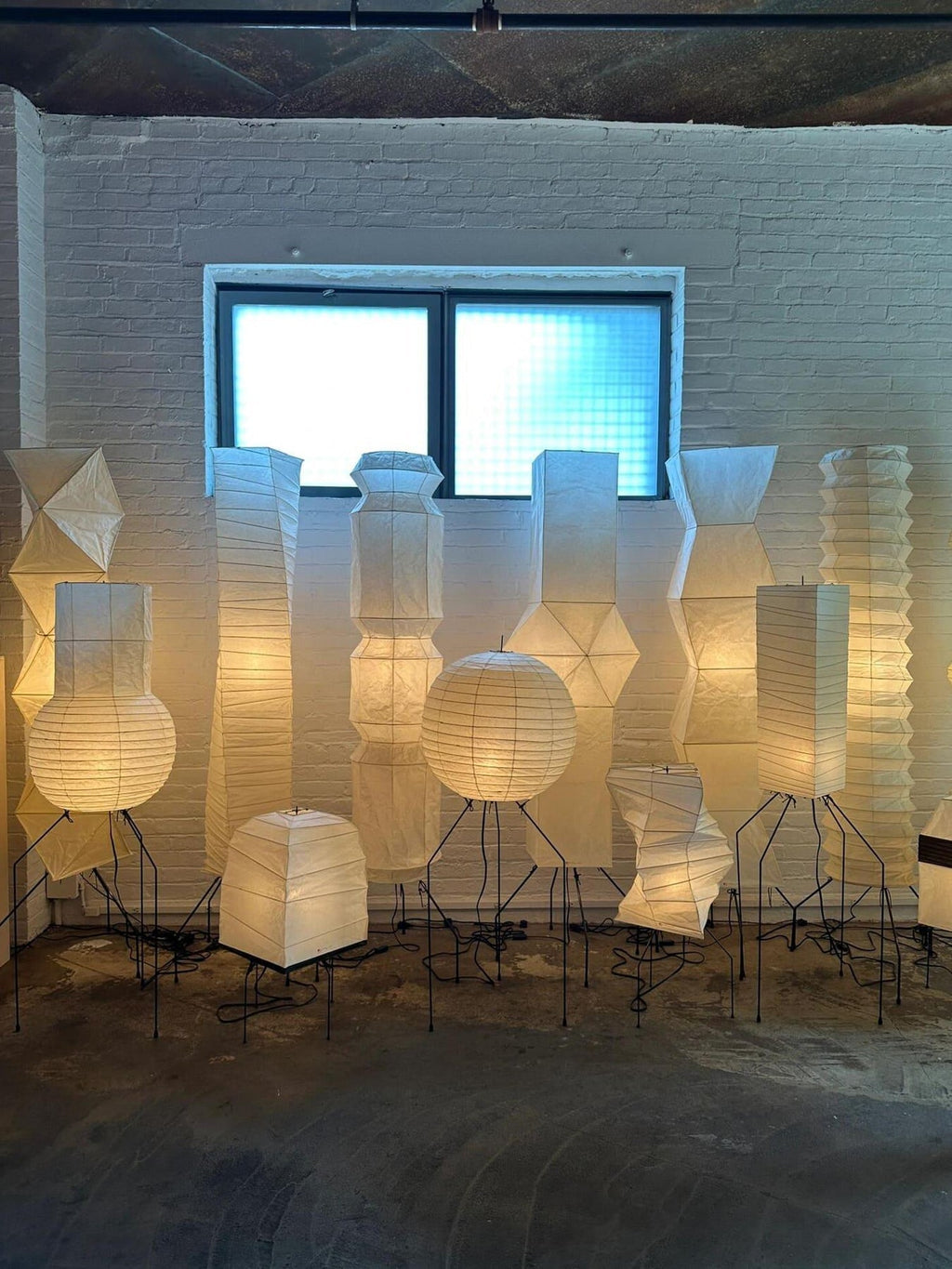 ellipsa-rice-paper-lantern-floor-lamp-anzaz--11