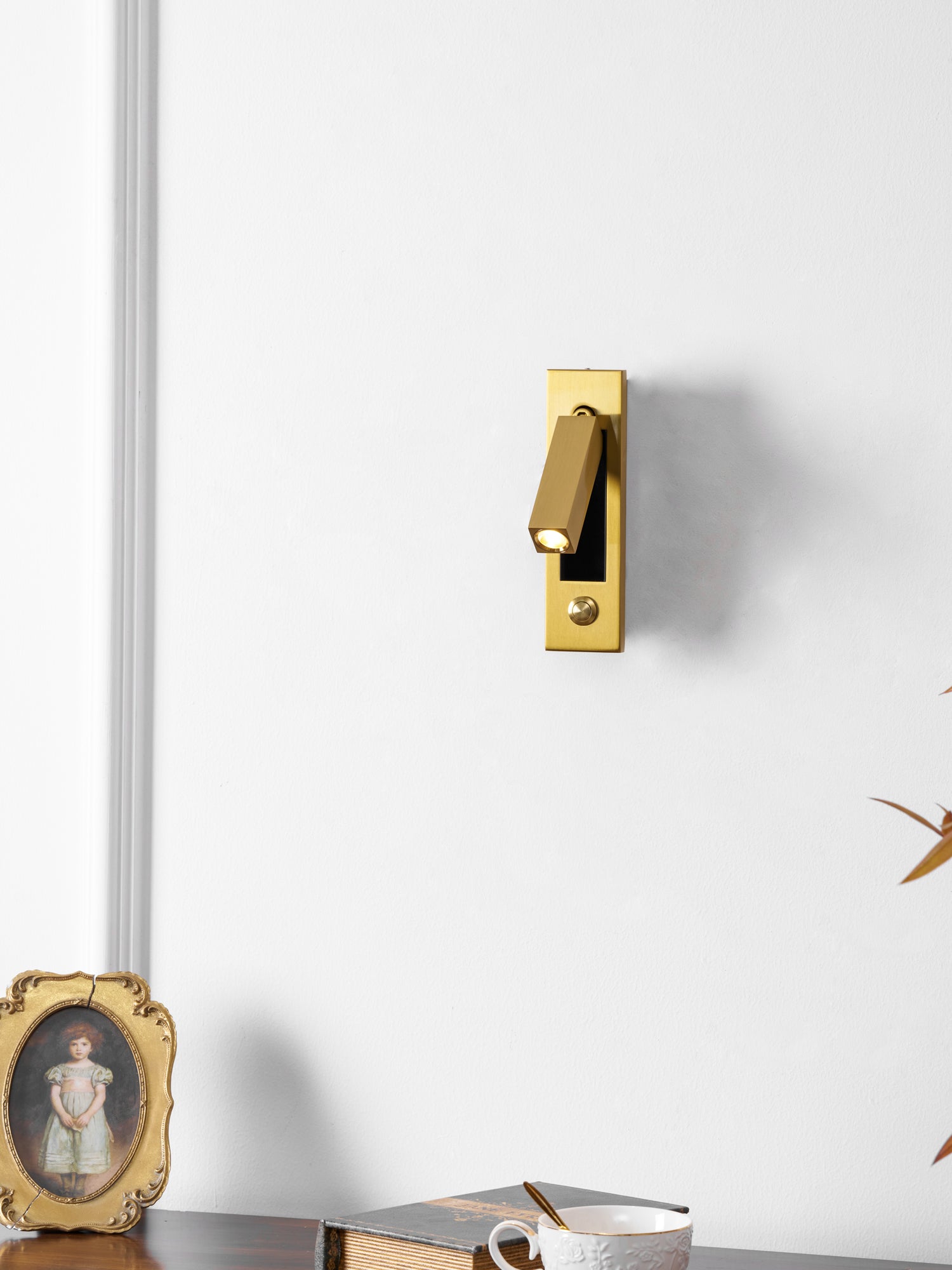 embedded-bedside-sconce-anzaz--72