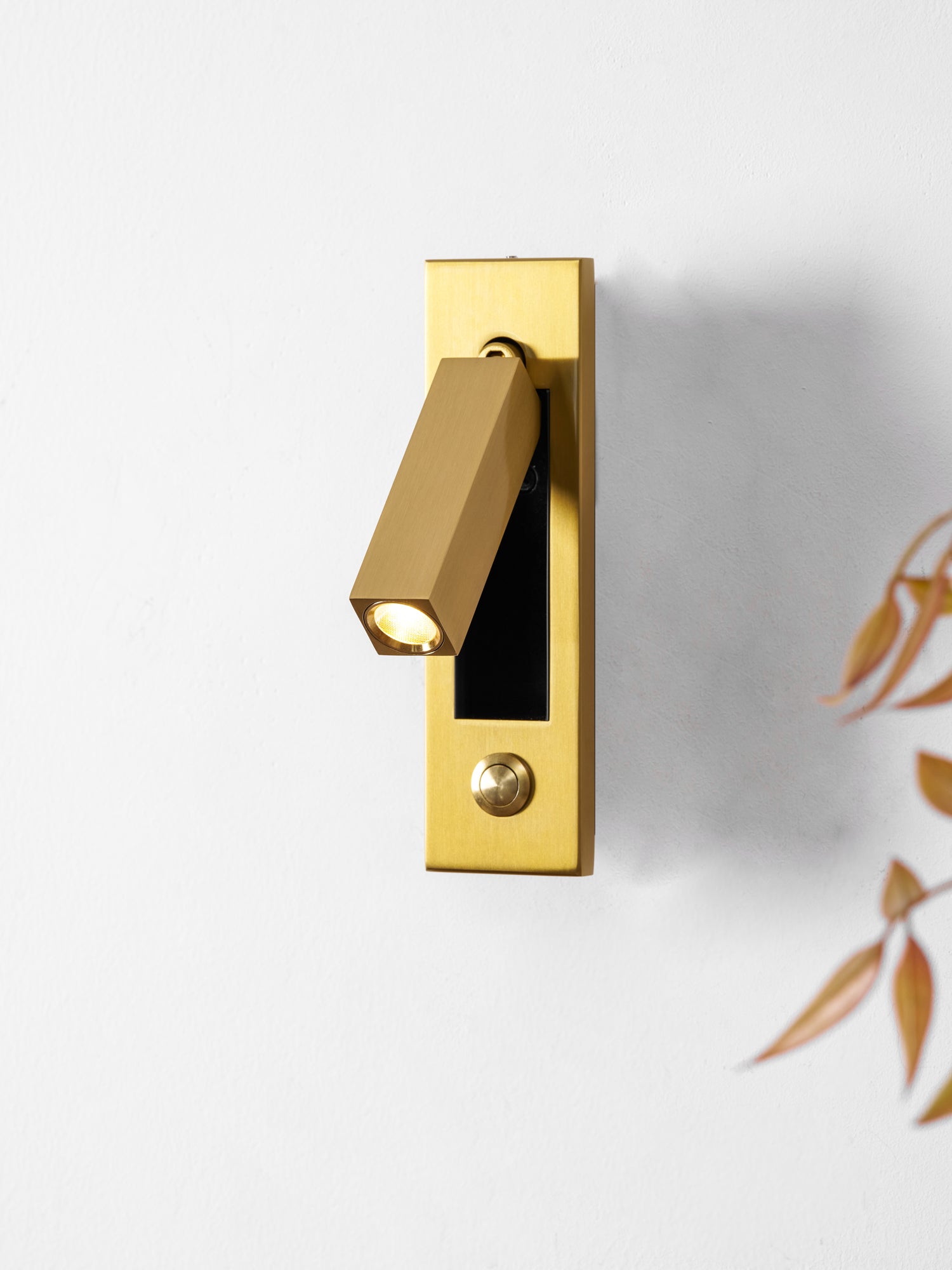 embedded-bedside-sconce-anzaz--68