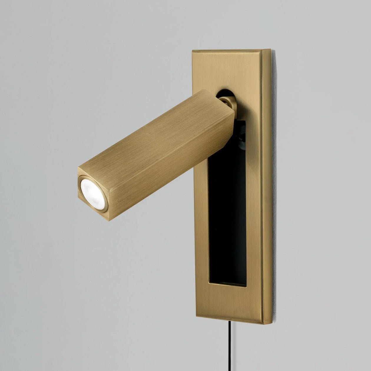 embedded-bedside-plug-in-sconce-anzaz-Copper-11