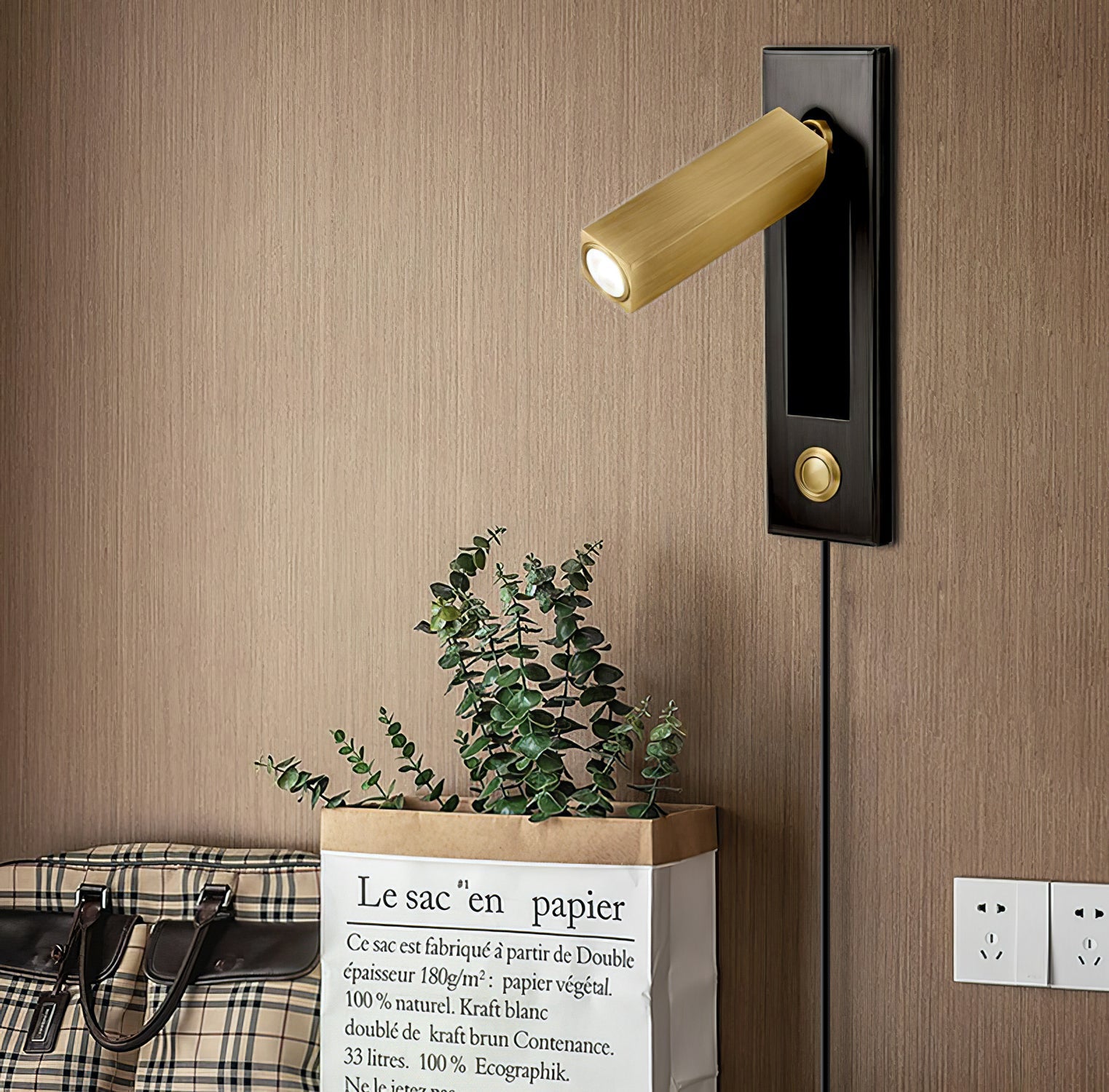 embedded-bedside-plug-in-sconce-anzaz-Matt Black-3