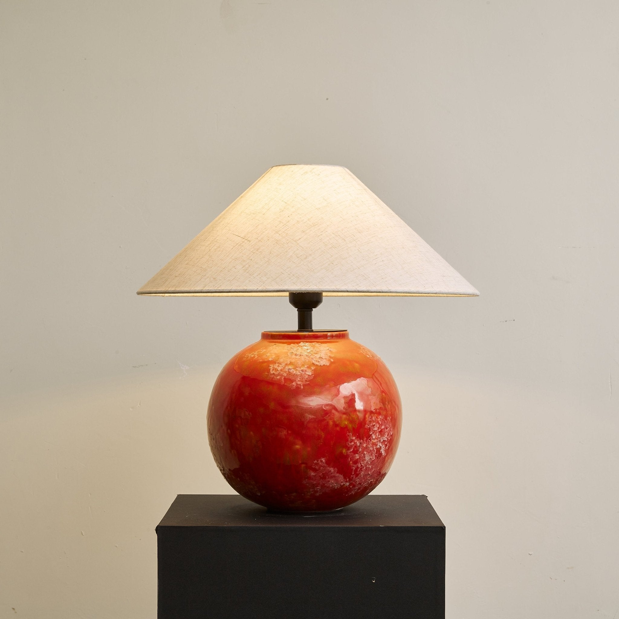 emberveil-table-lamp-anzaz-Red & White-2