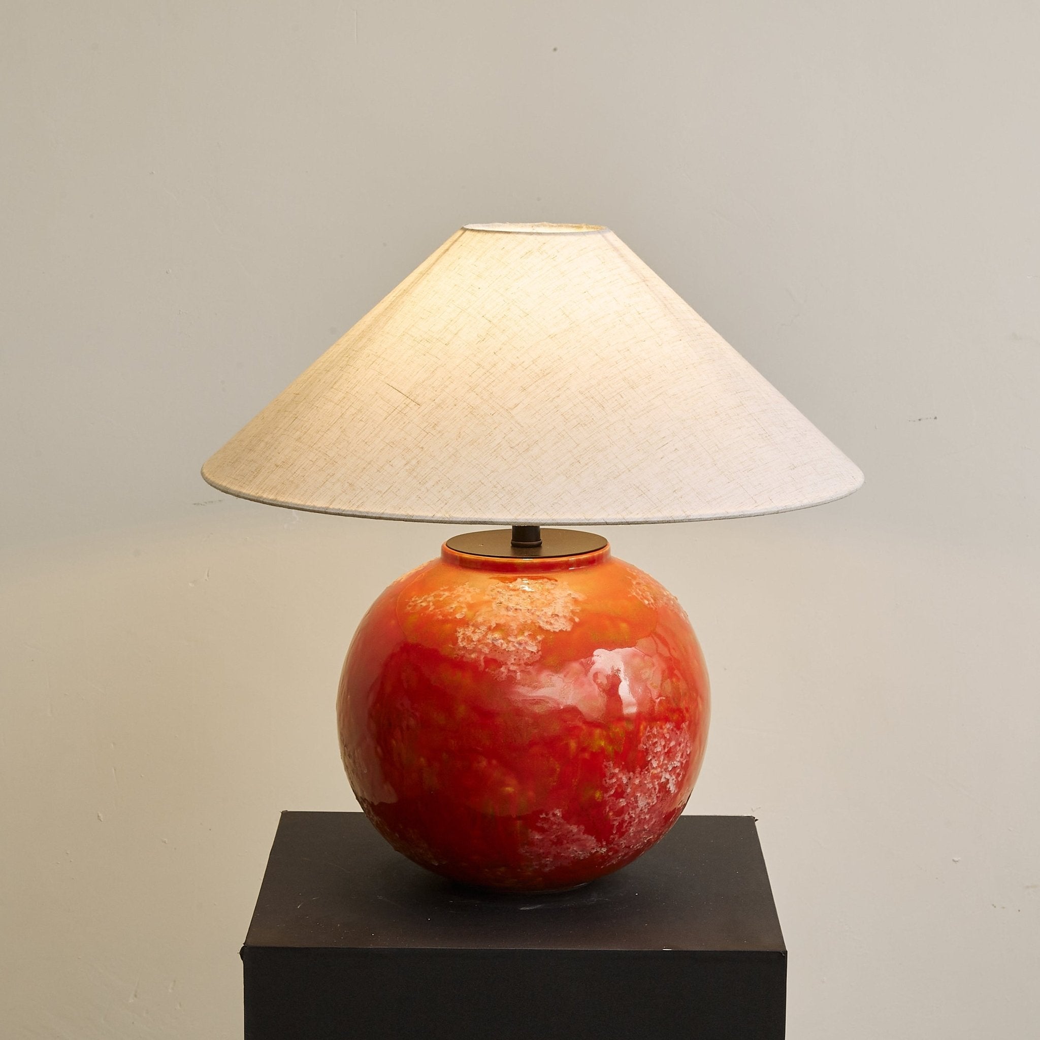 emberveil-table-lamp-anzaz-Red & White-6