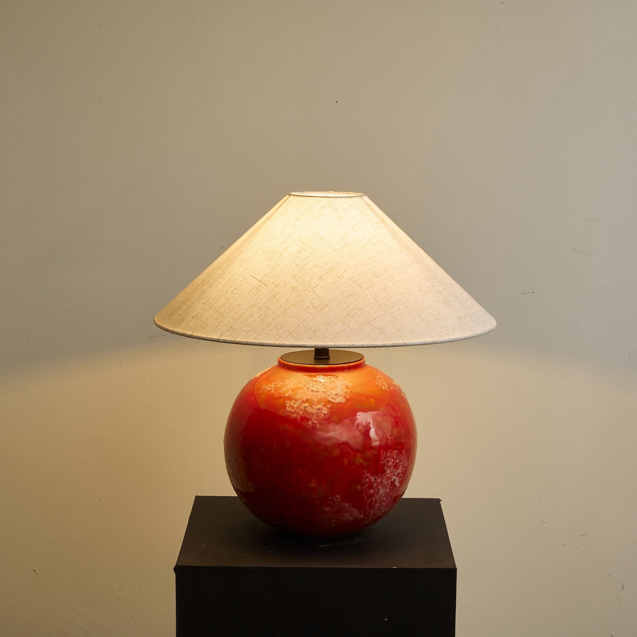 emberveil-table-lamp-anzaz-Red & White-7