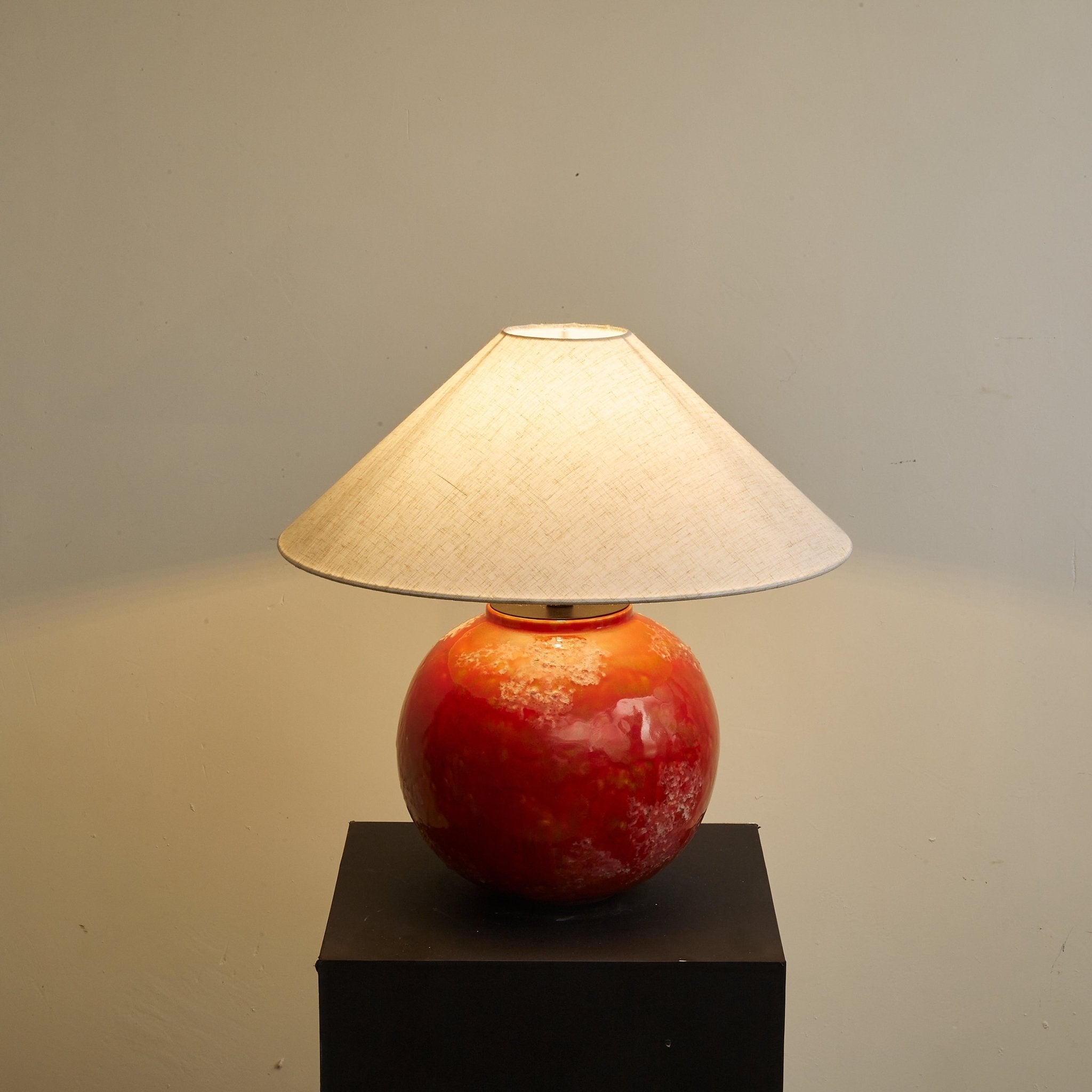 emberveil-table-lamp-anzaz-Red & White-8