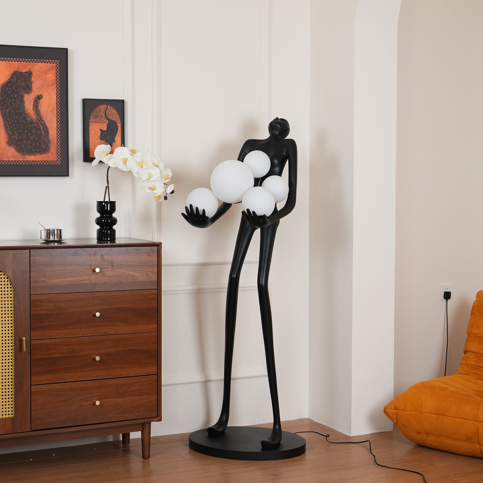 embrace-sculpture-floor-lamp-anzaz-Black & White glass ball-43