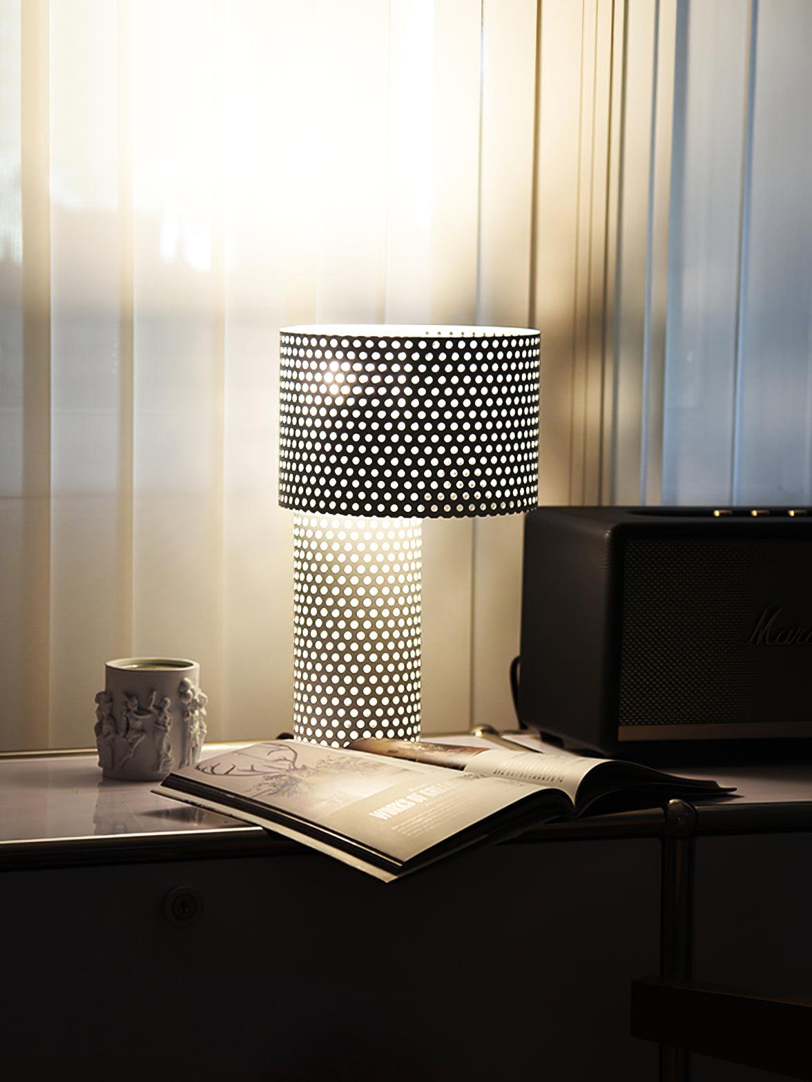 embrey-table-lamp-anzaz--13