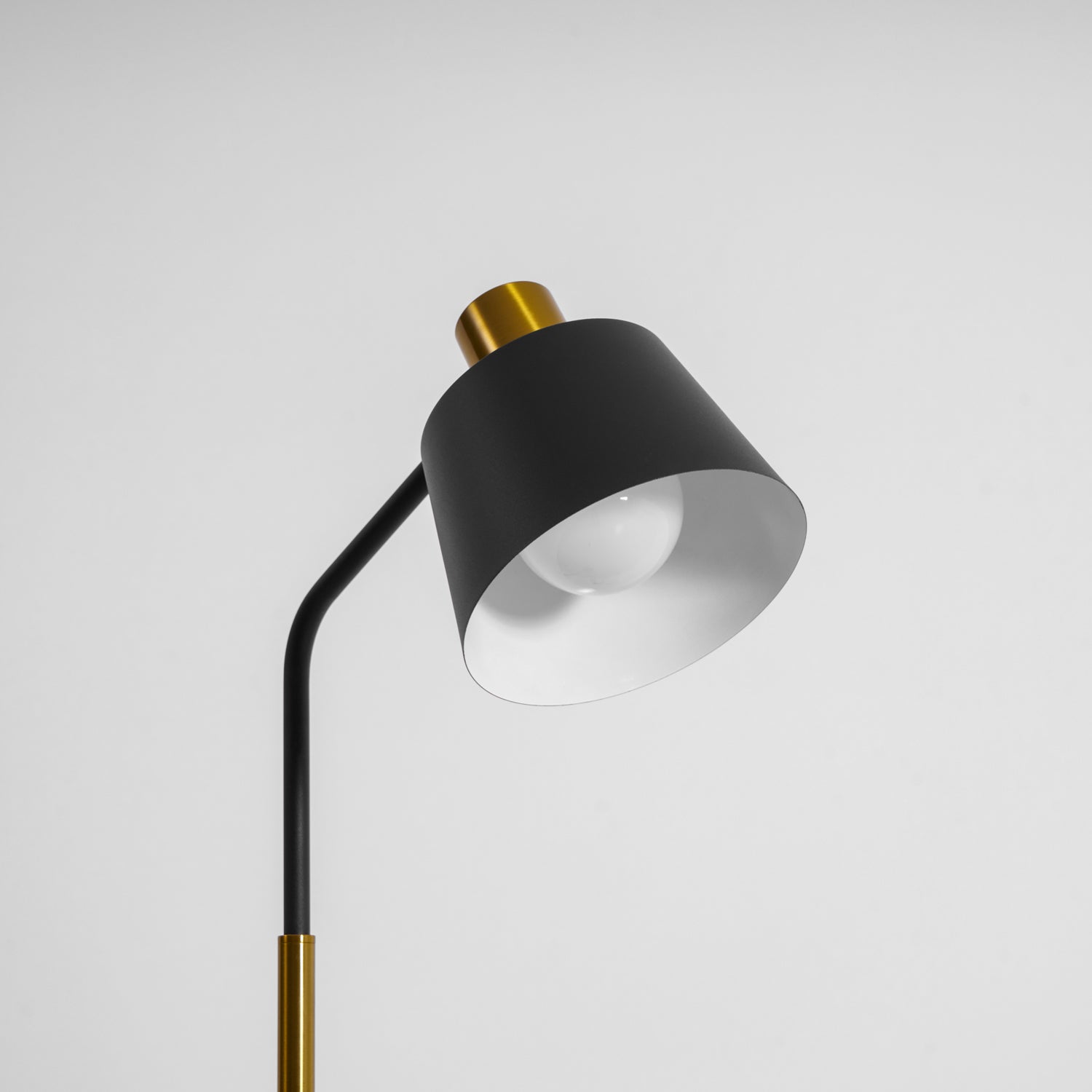 lumis-aura-floor-lamp-anzaz--30