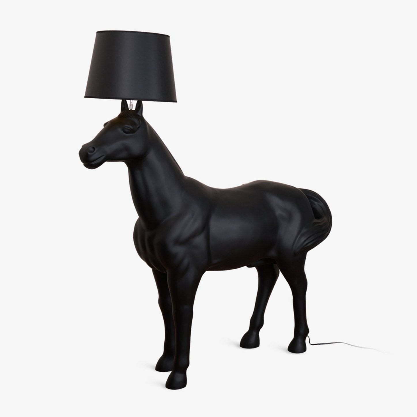 equine-majesty-floor-lamp-anzaz-Black-1