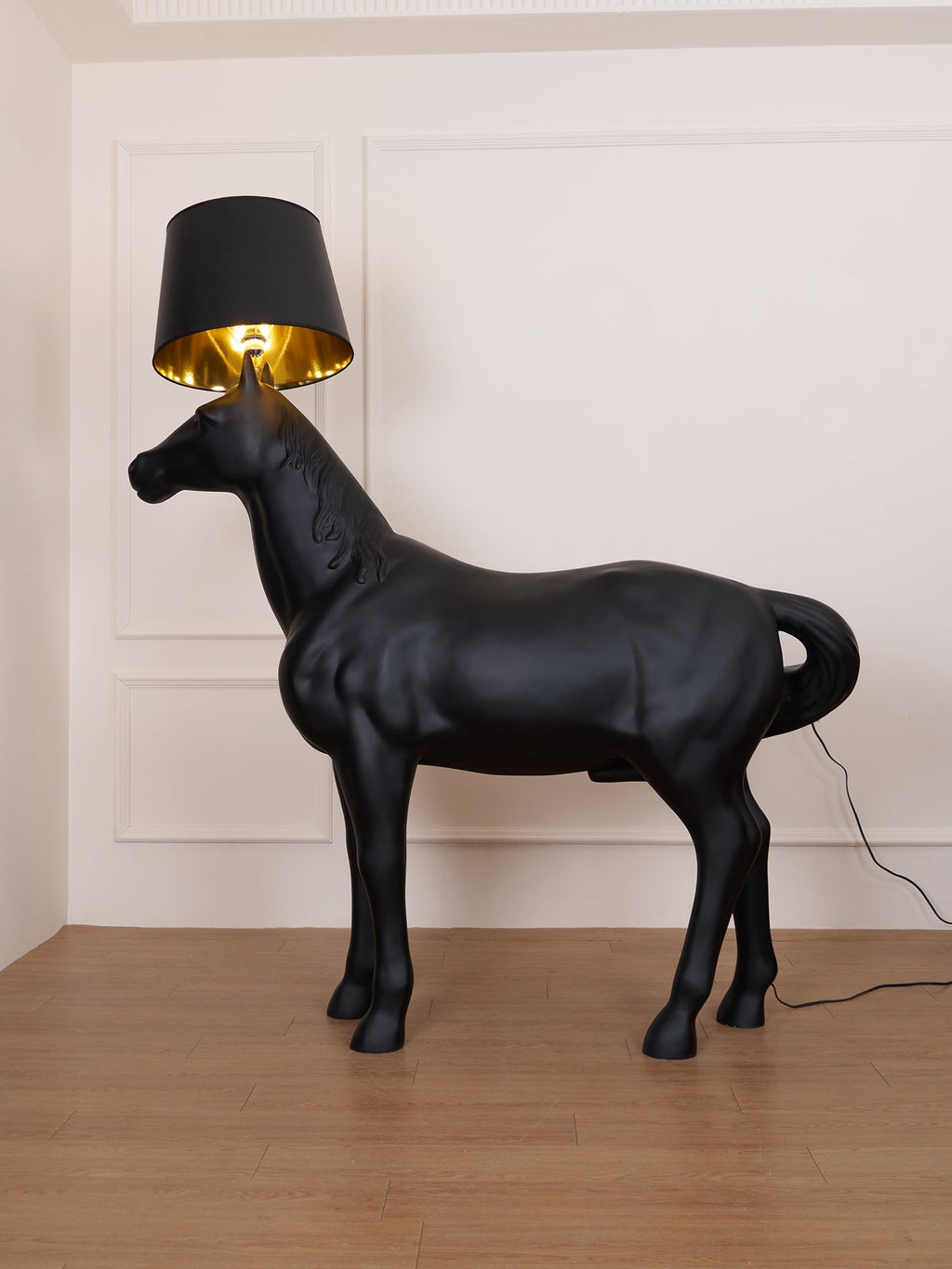 equine-majesty-floor-lamp-anzaz--14