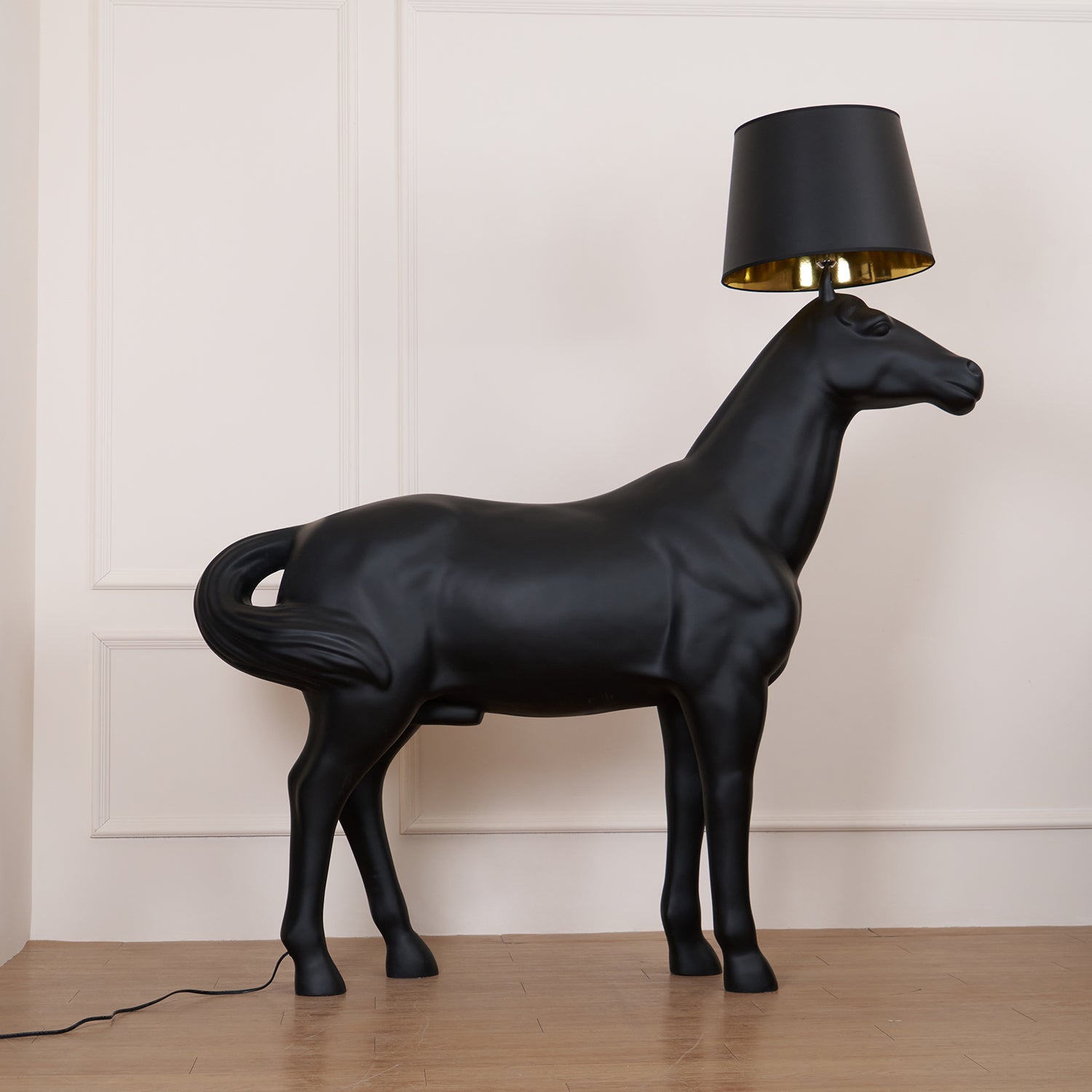 equine-majesty-floor-lamp-anzaz--9