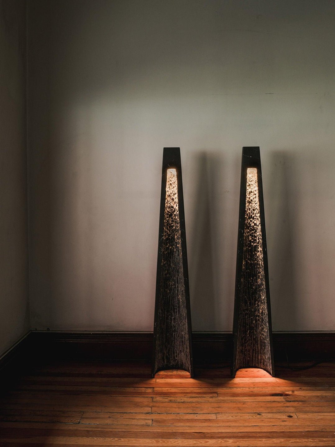 estela-floor-lamp-anzaz-Black Marble-4