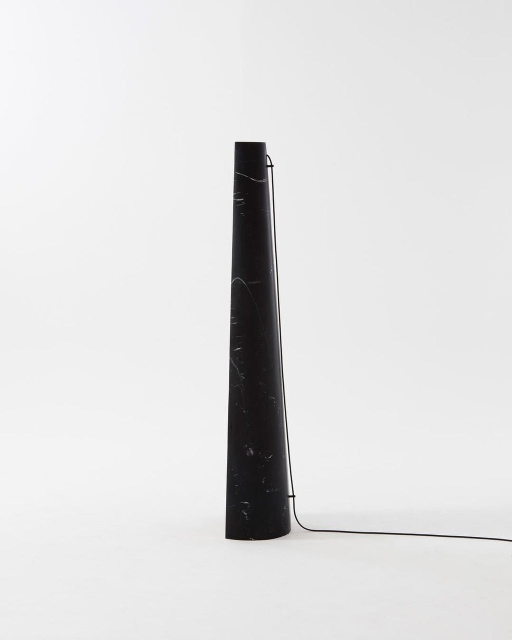 estela-floor-lamp-anzaz--12