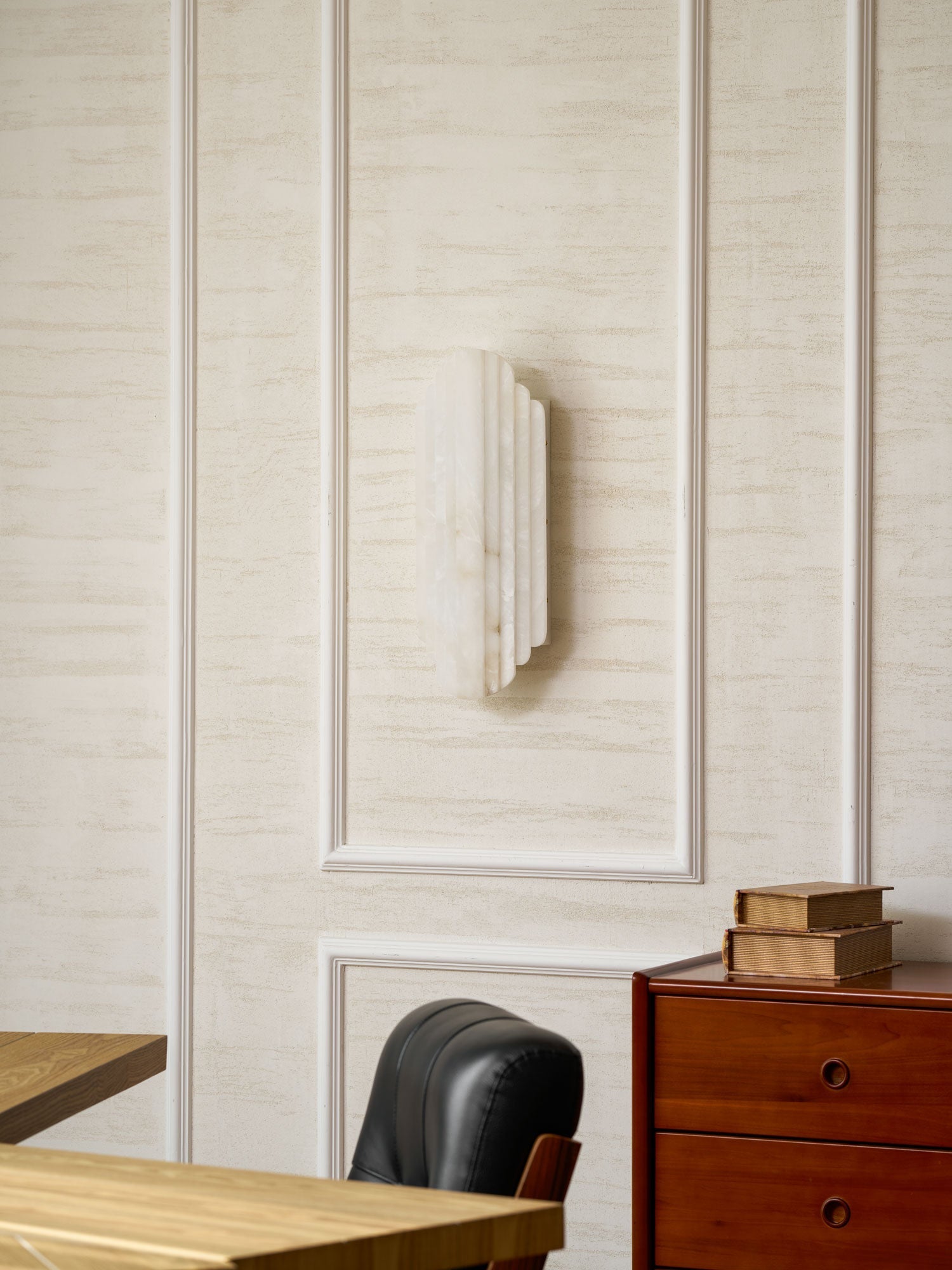 estelle-alabaster-wall-sconce-anzaz--34