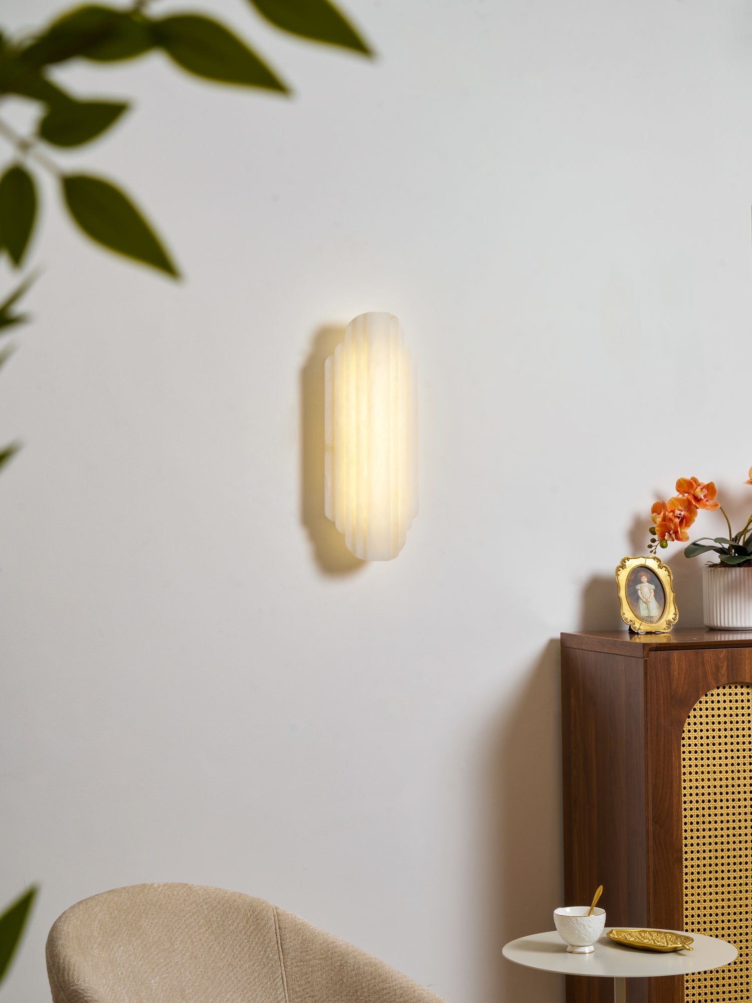 estelle-alabaster-wall-sconce-anzaz--19