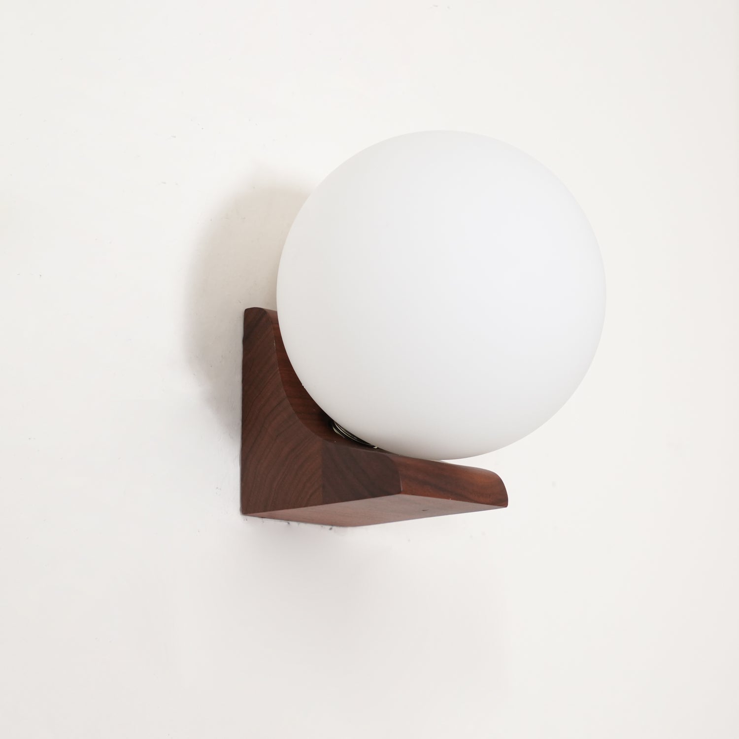 evelyn-orb-wall-lamp-anzaz--6