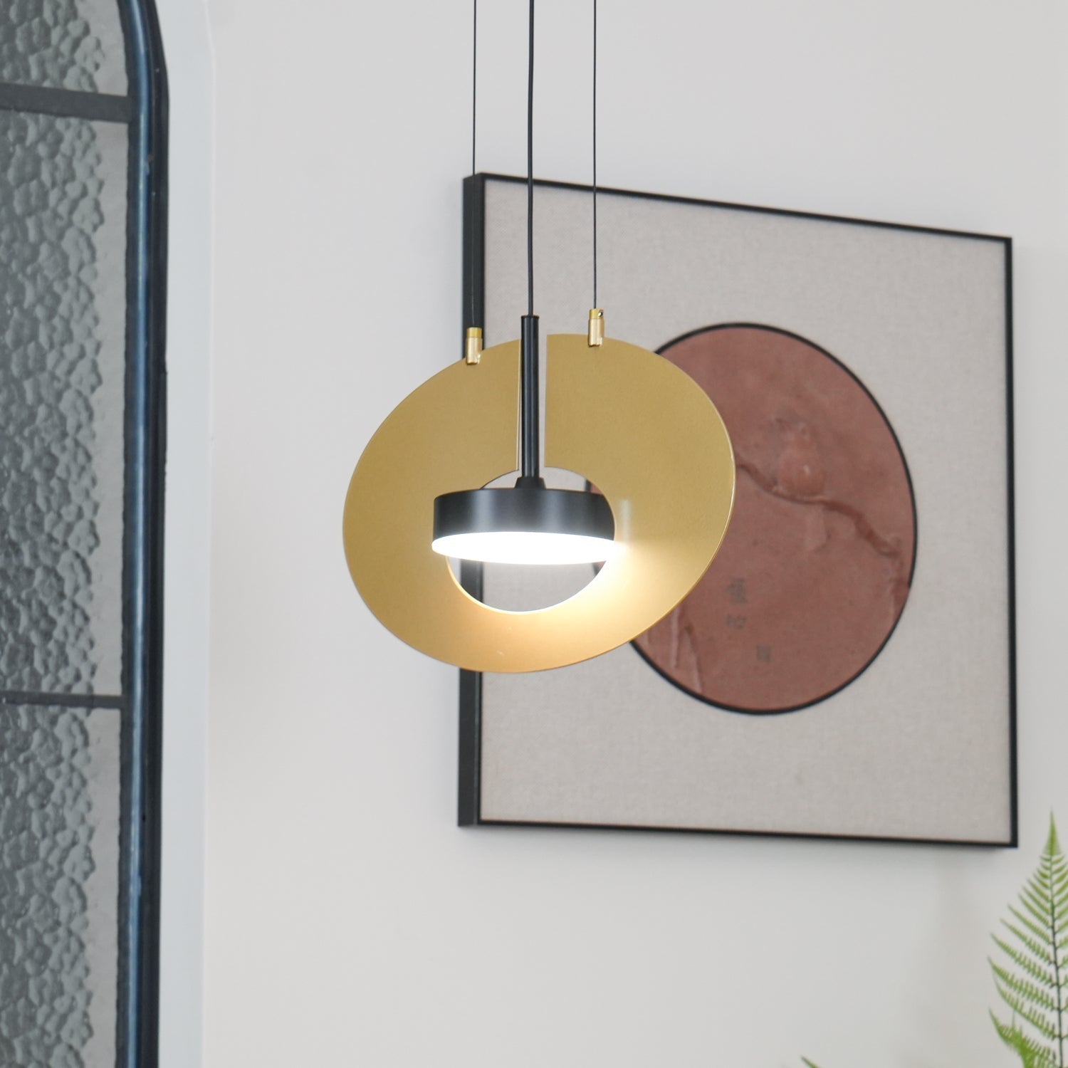 eye-in-the-sky-pendant-light-anzaz-Gold+Black-4