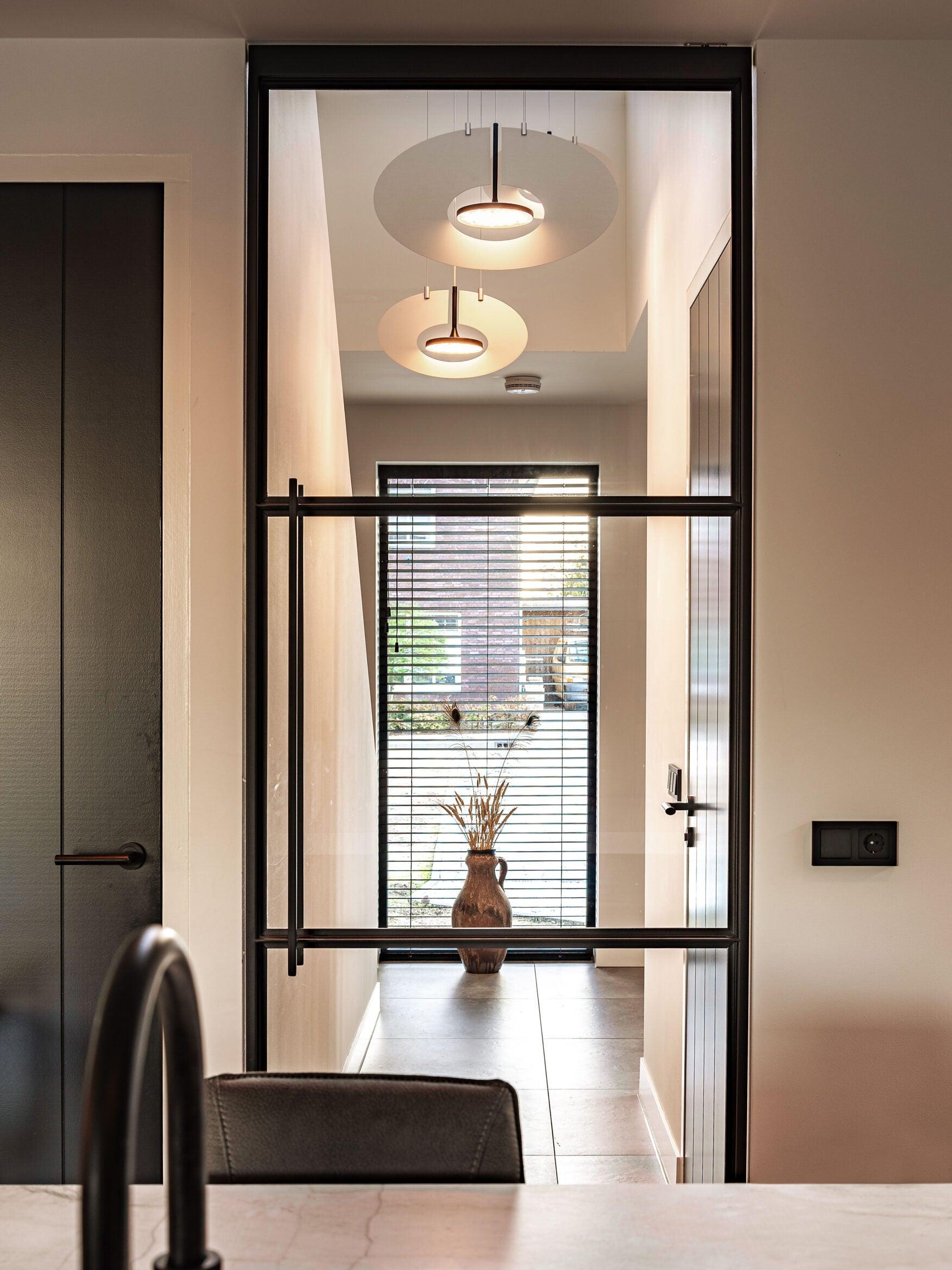 eye-in-the-sky-pendant-light-anzaz--24
