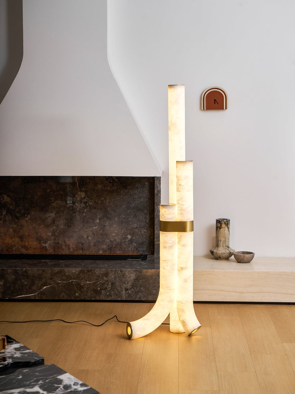 piped-alabaster-floor-lamp-anzaz-Cool Light-5