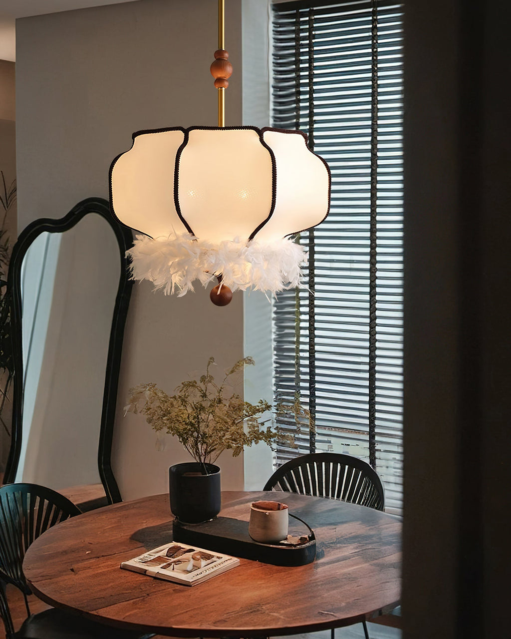 feathered-lantern-pendant-light-anzaz--18