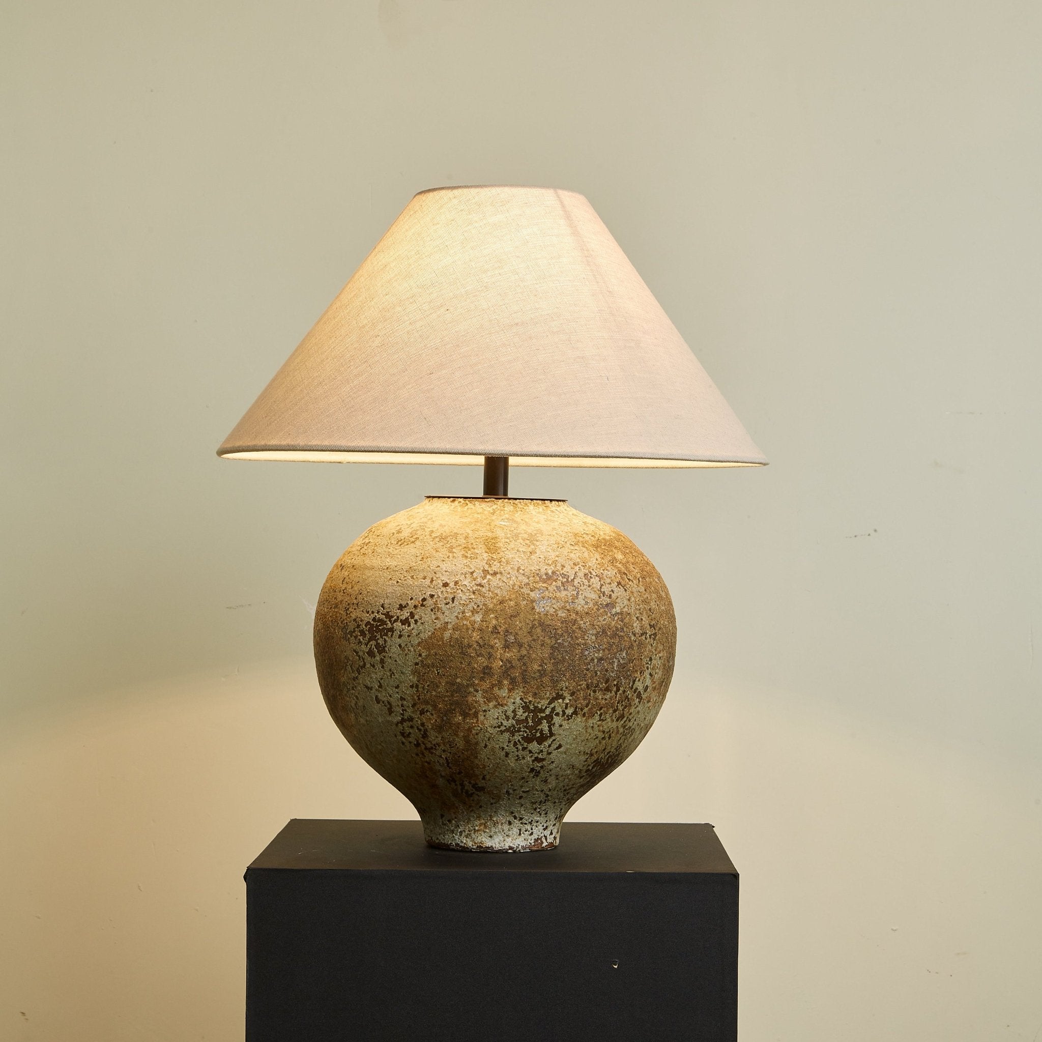 ferrosia-table-lamp-anzaz-Weathered Terracotta-2
