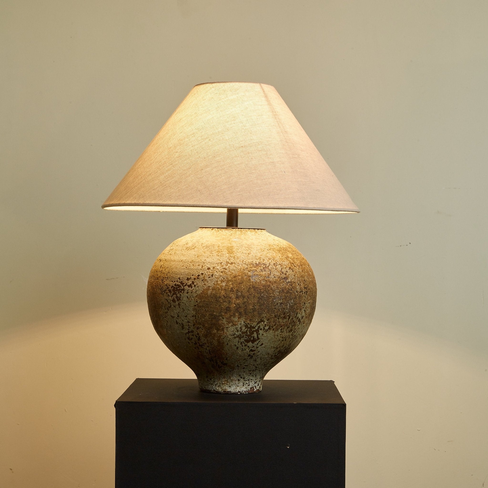 ferrosia-table-lamp-anzaz-Weathered Terracotta-4