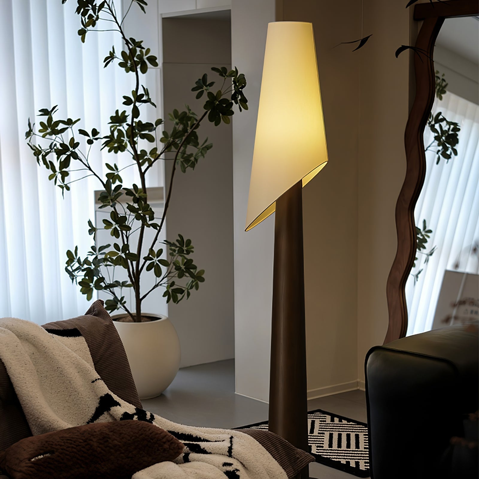 flag-floor-lamp-anzaz-Wood Color & White-3