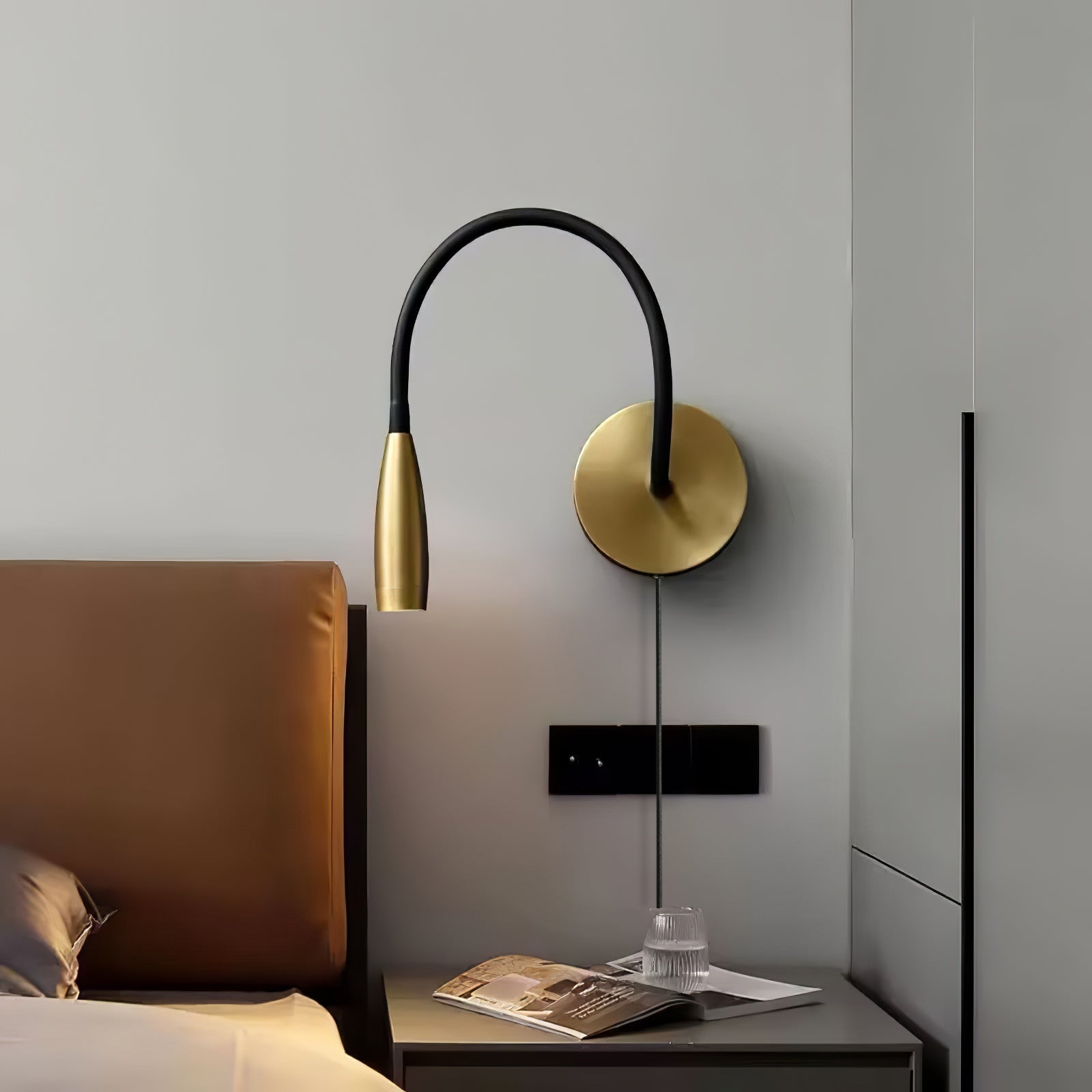 flexi-hose-plug-in-wall-light-anzaz-Copper & Warm Light-4