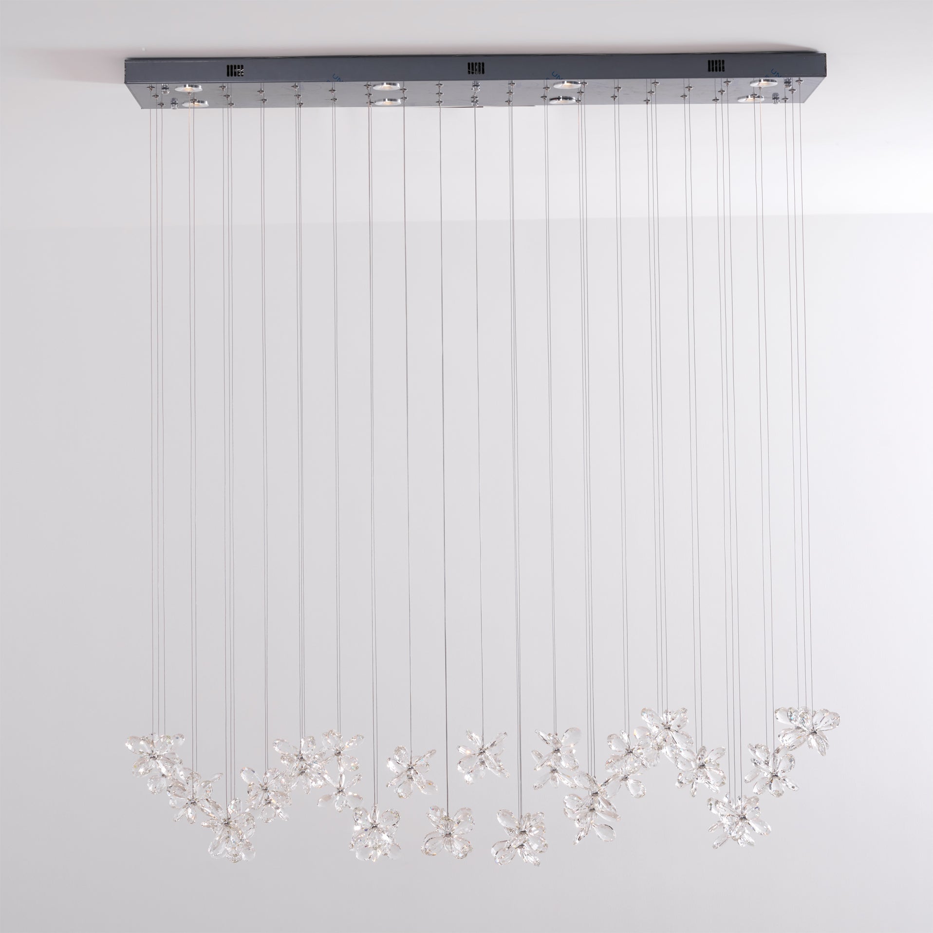 floating-butterfly-chandelier-anzaz--44