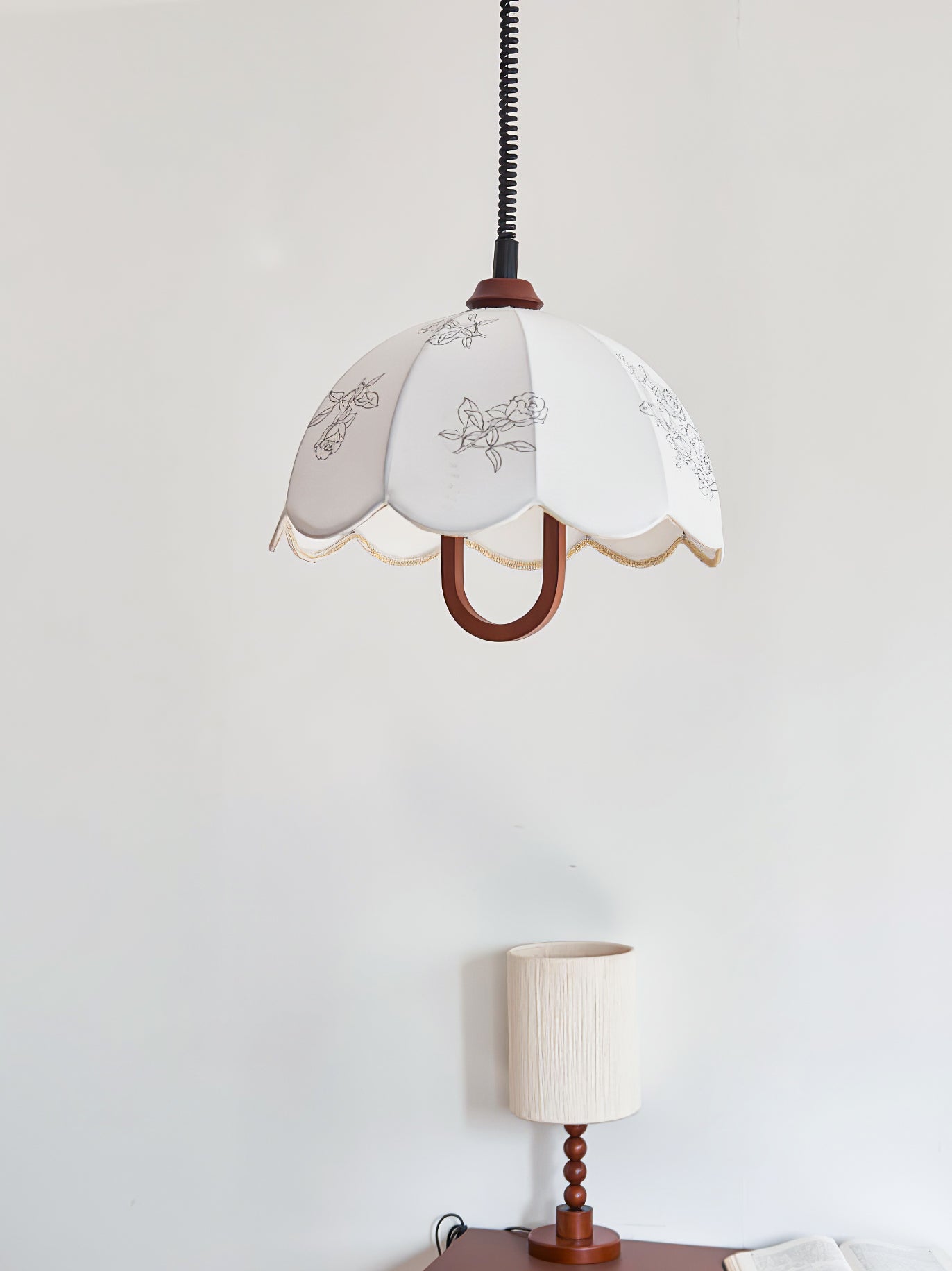 floral-grace-pendant-lamp-anzaz--11