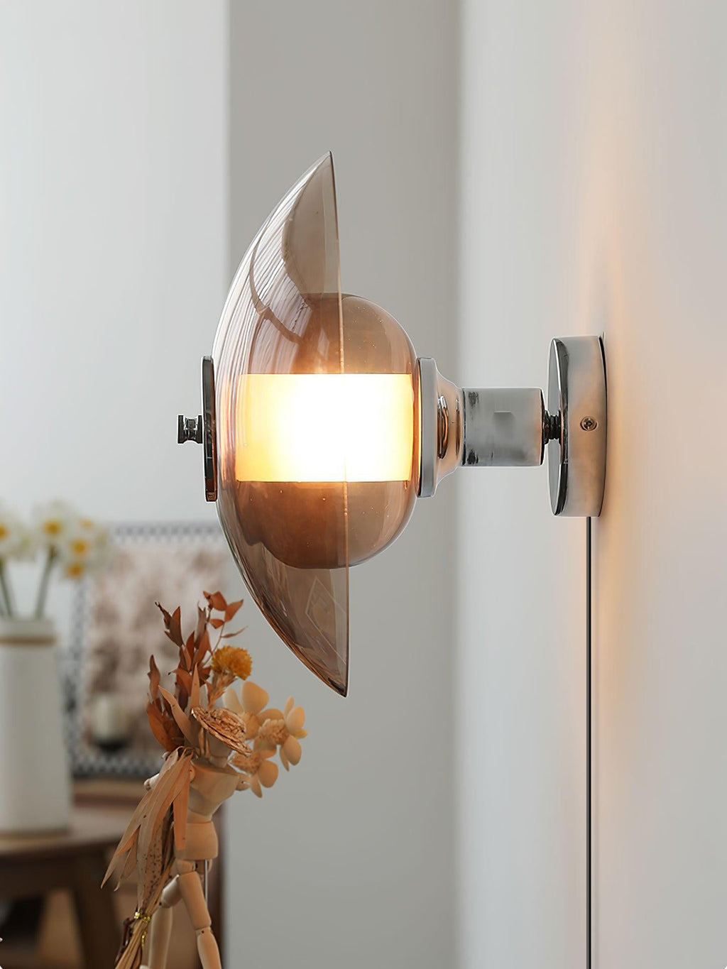 flying-saucer-plug-in-wall-light-anzaz--7