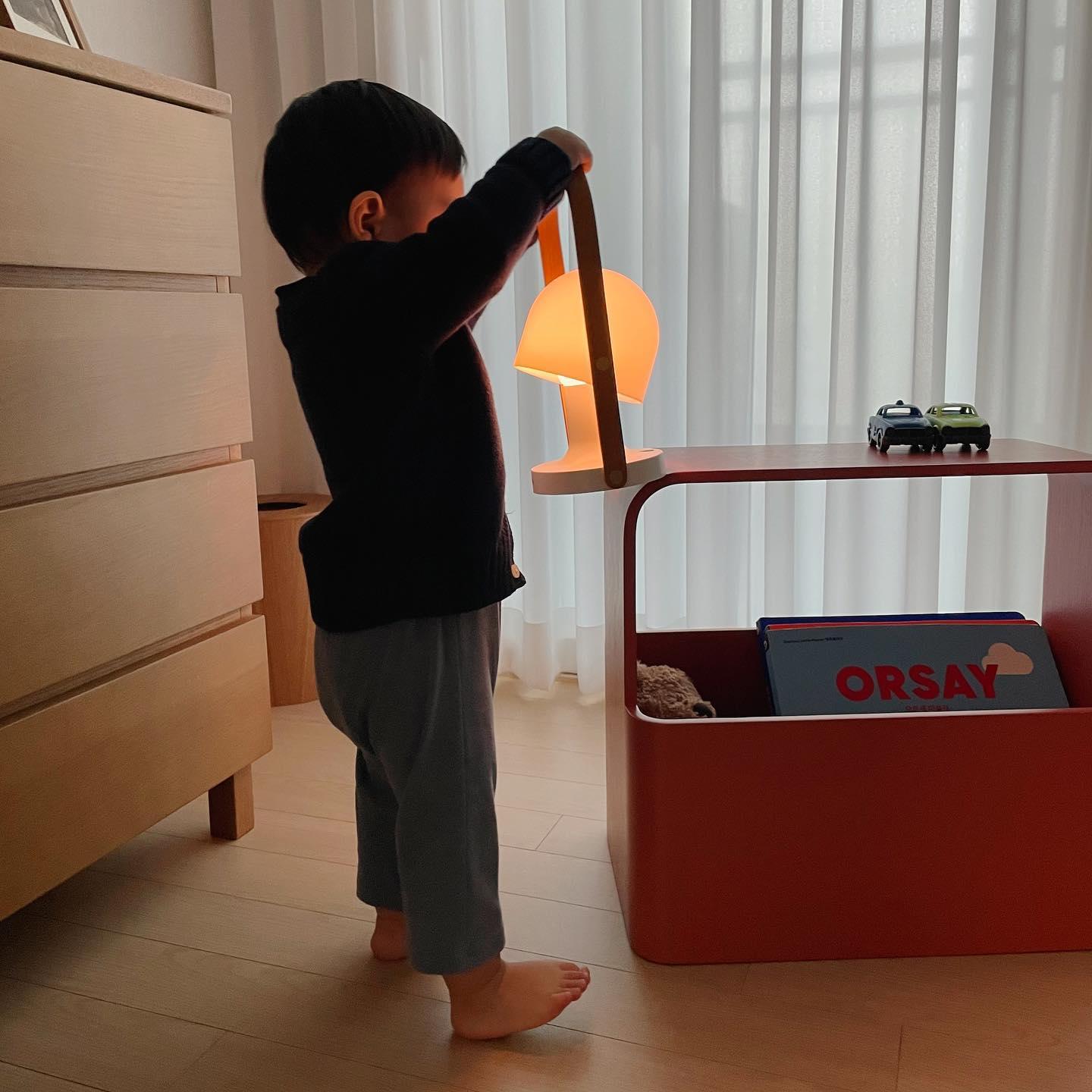 follow-me-table-lamp-anzaz--24