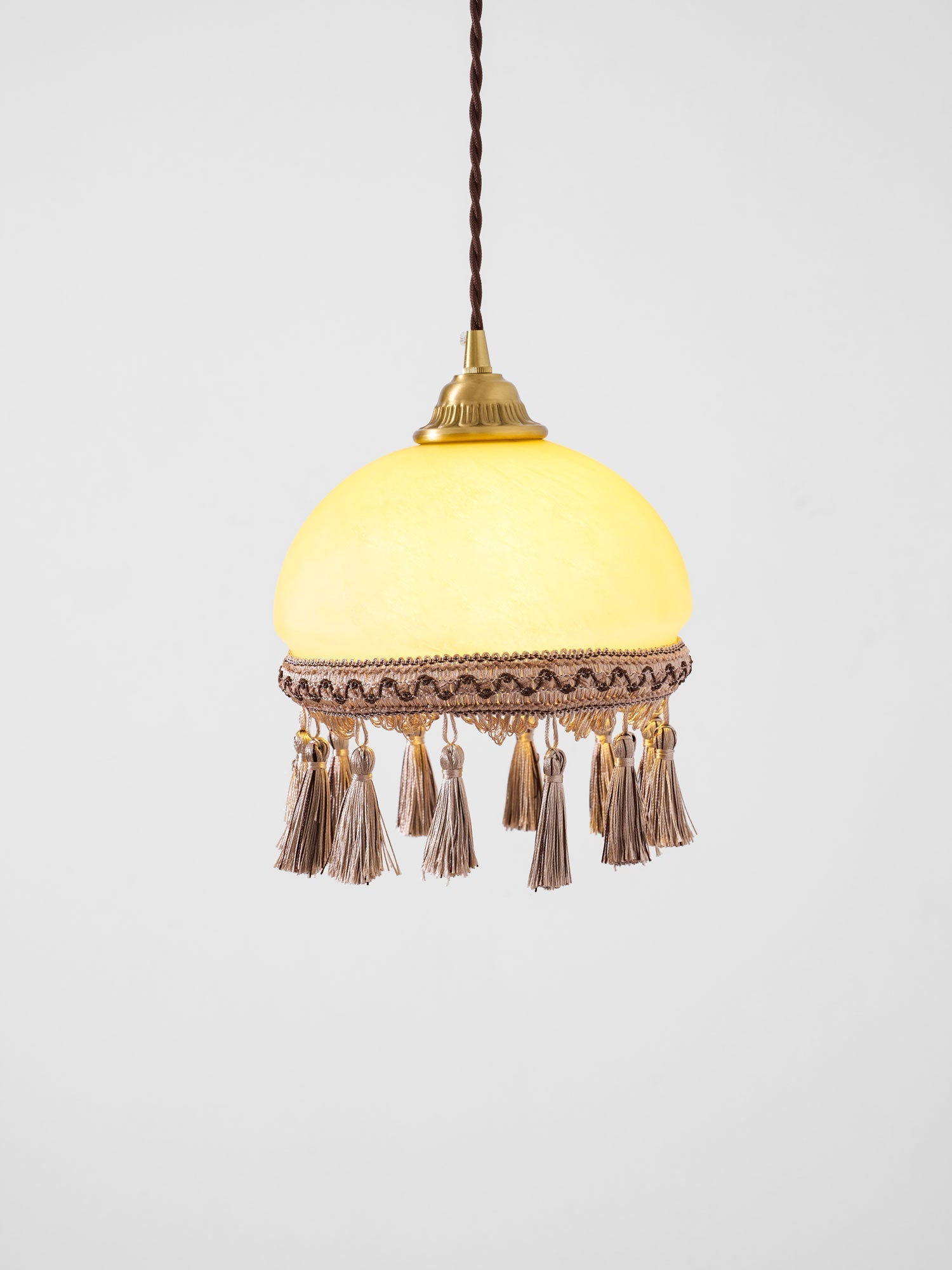 french-tassels-brass-pendant-swag-light-anzaz--16