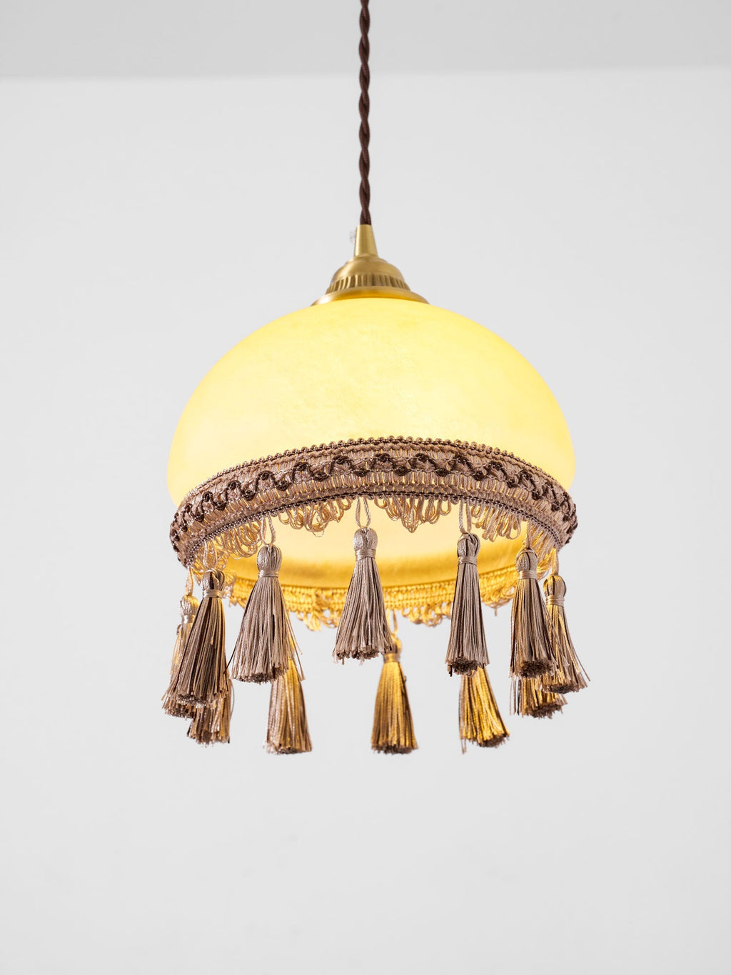 french-tassels-brass-pendant-swag-light-anzaz--17