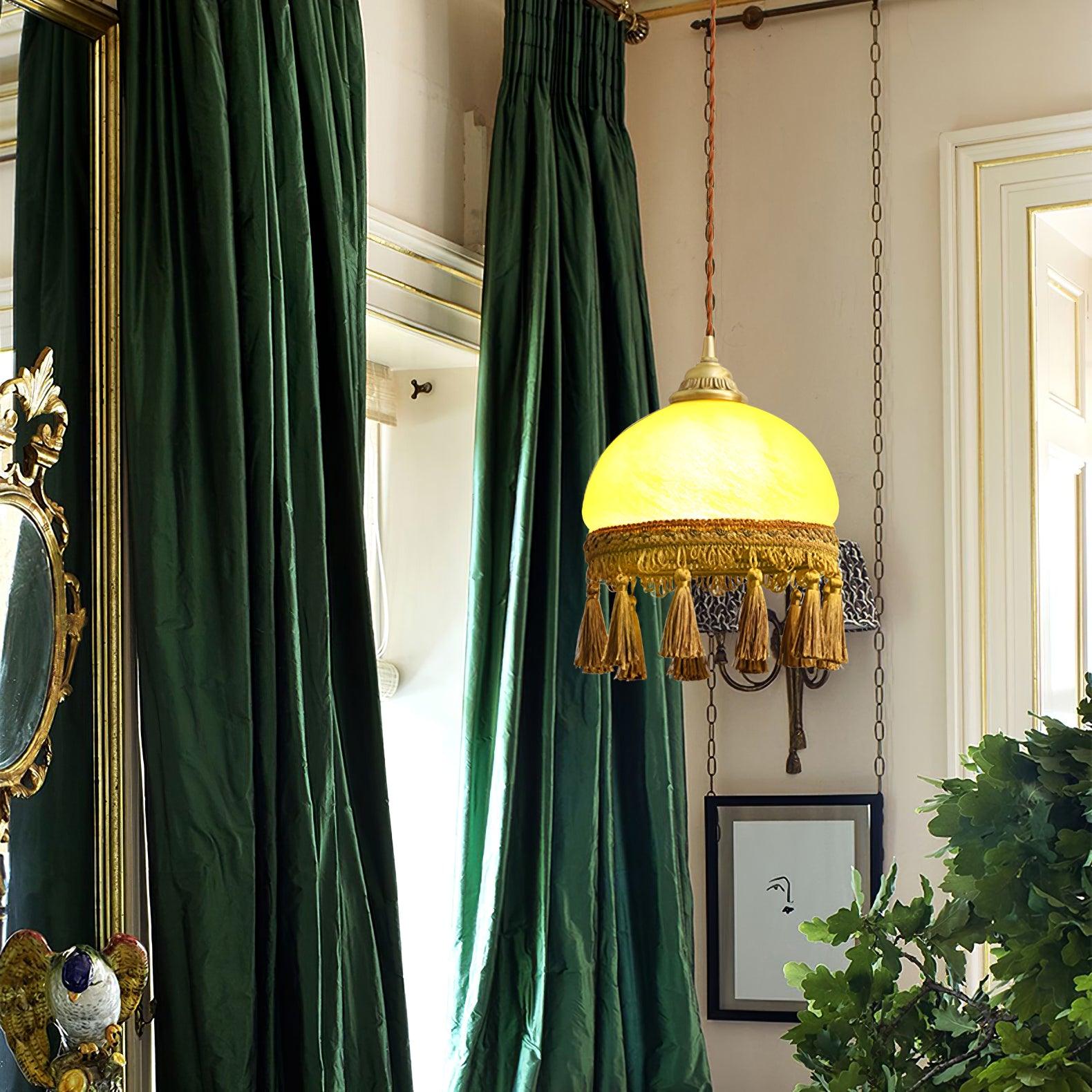 french-tassels-brass-pendant-light-anzaz--8
