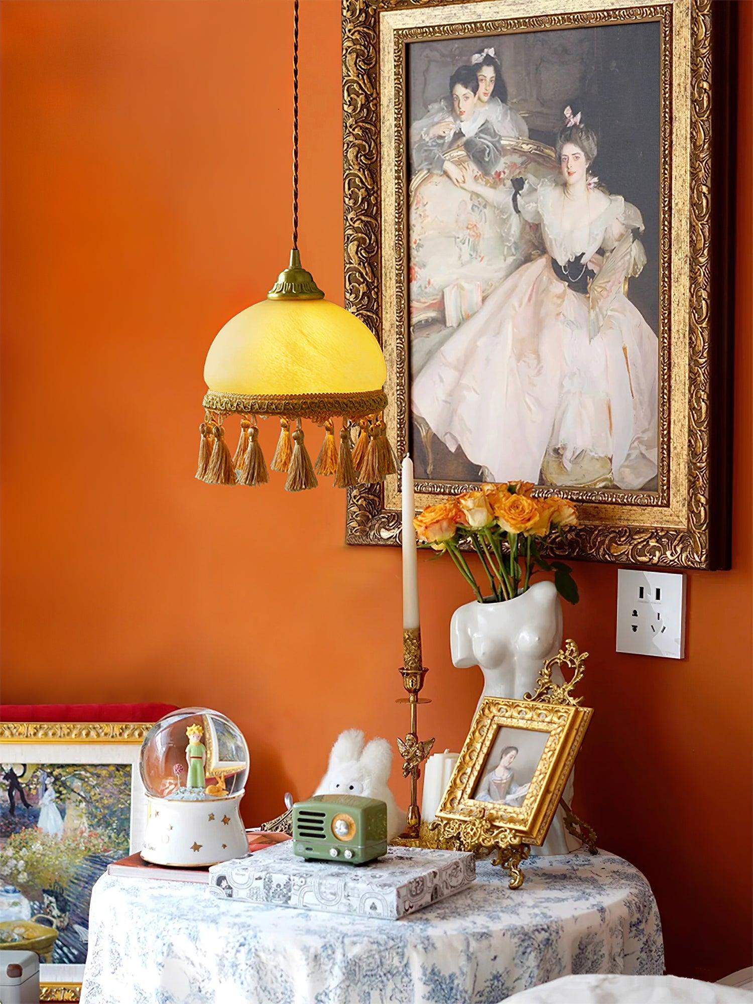 french-tassels-brass-pendant-light-anzaz--17