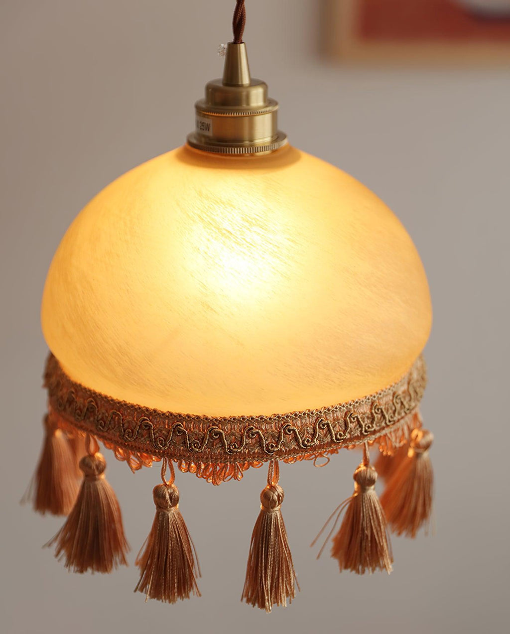 french-tassels-brass-pendant-light-anzaz--18