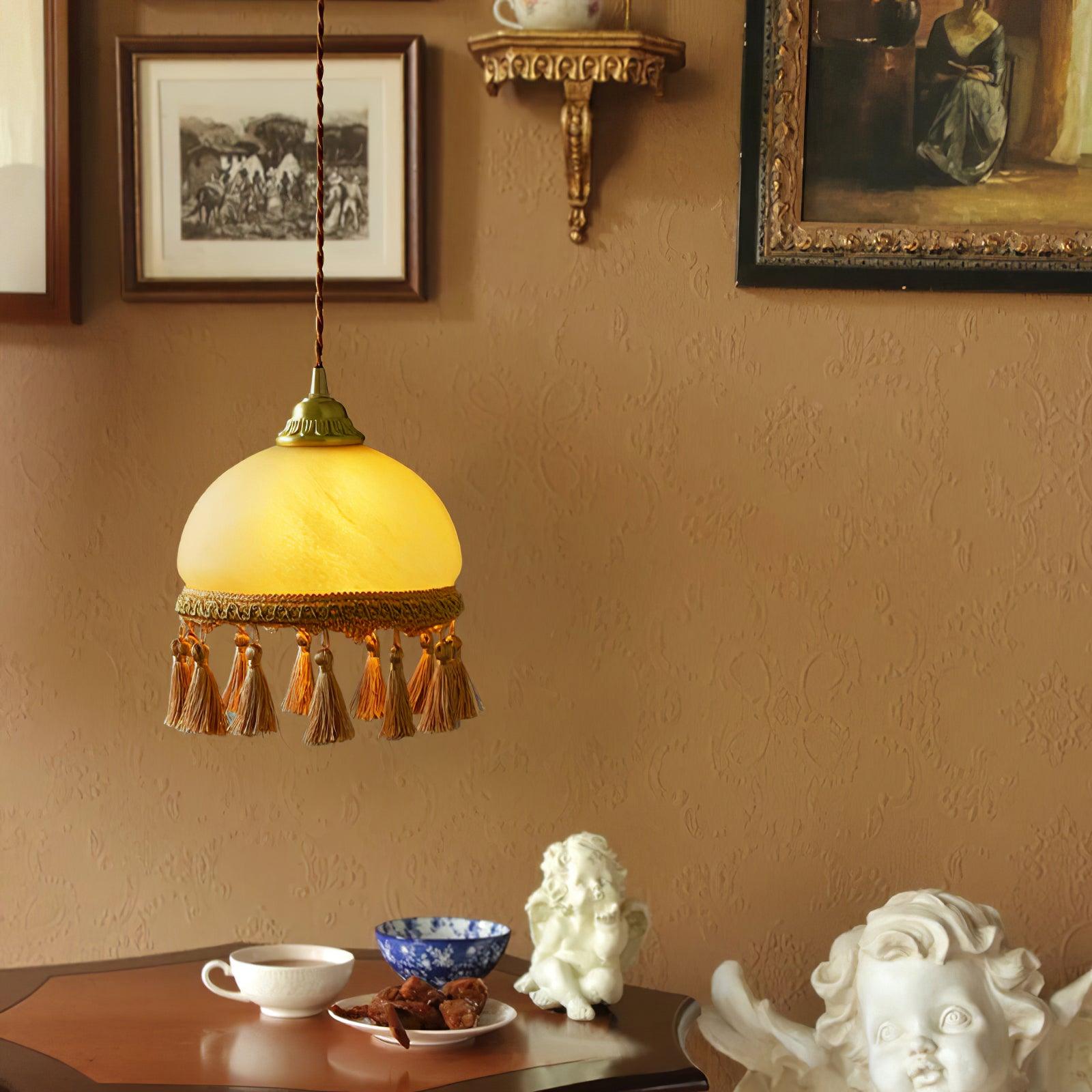 french-tassels-brass-pendant-light-anzaz--3